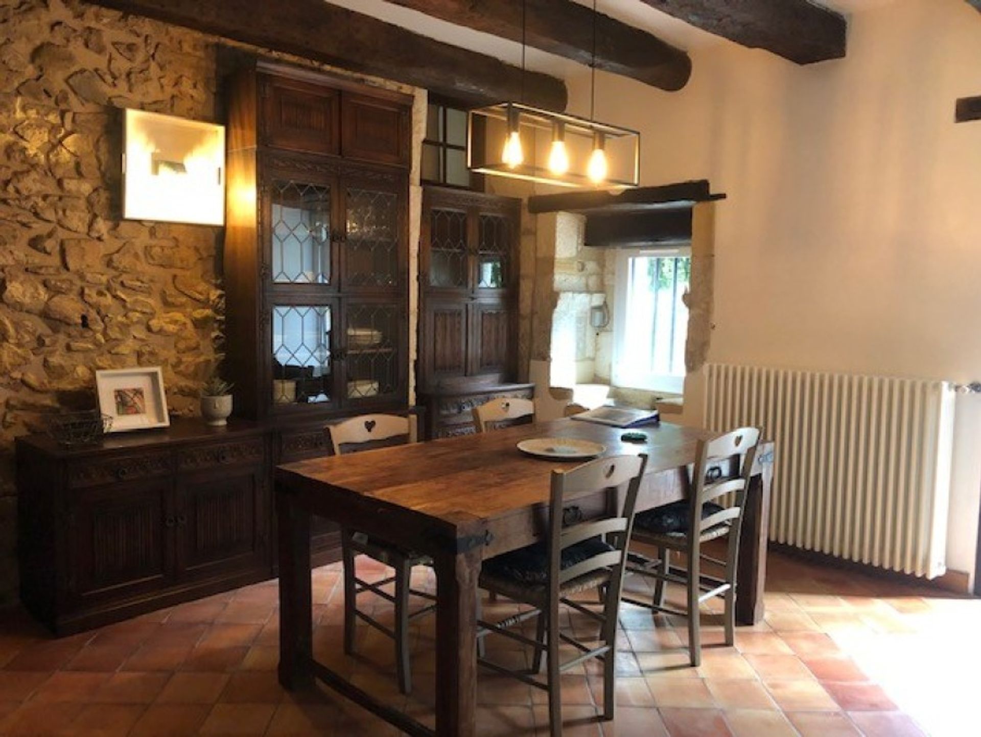 Haus im Issac, Nouvelle-Aquitaine 10724733