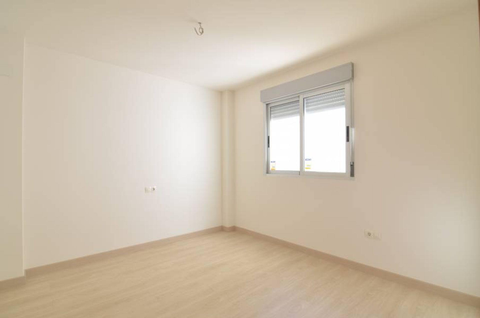 Condominium in Salina's, Valencia 10724801