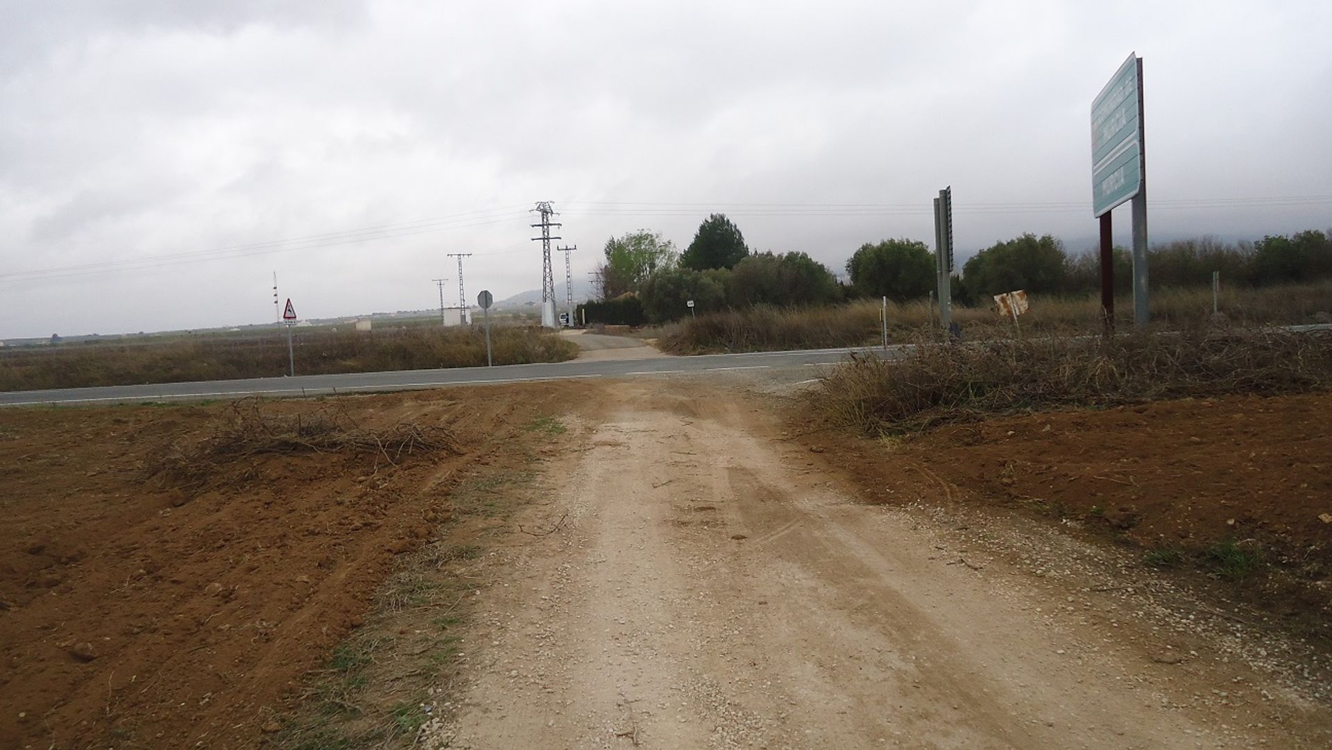 Land in Pinoso, Comunidad Valenciana 10725478