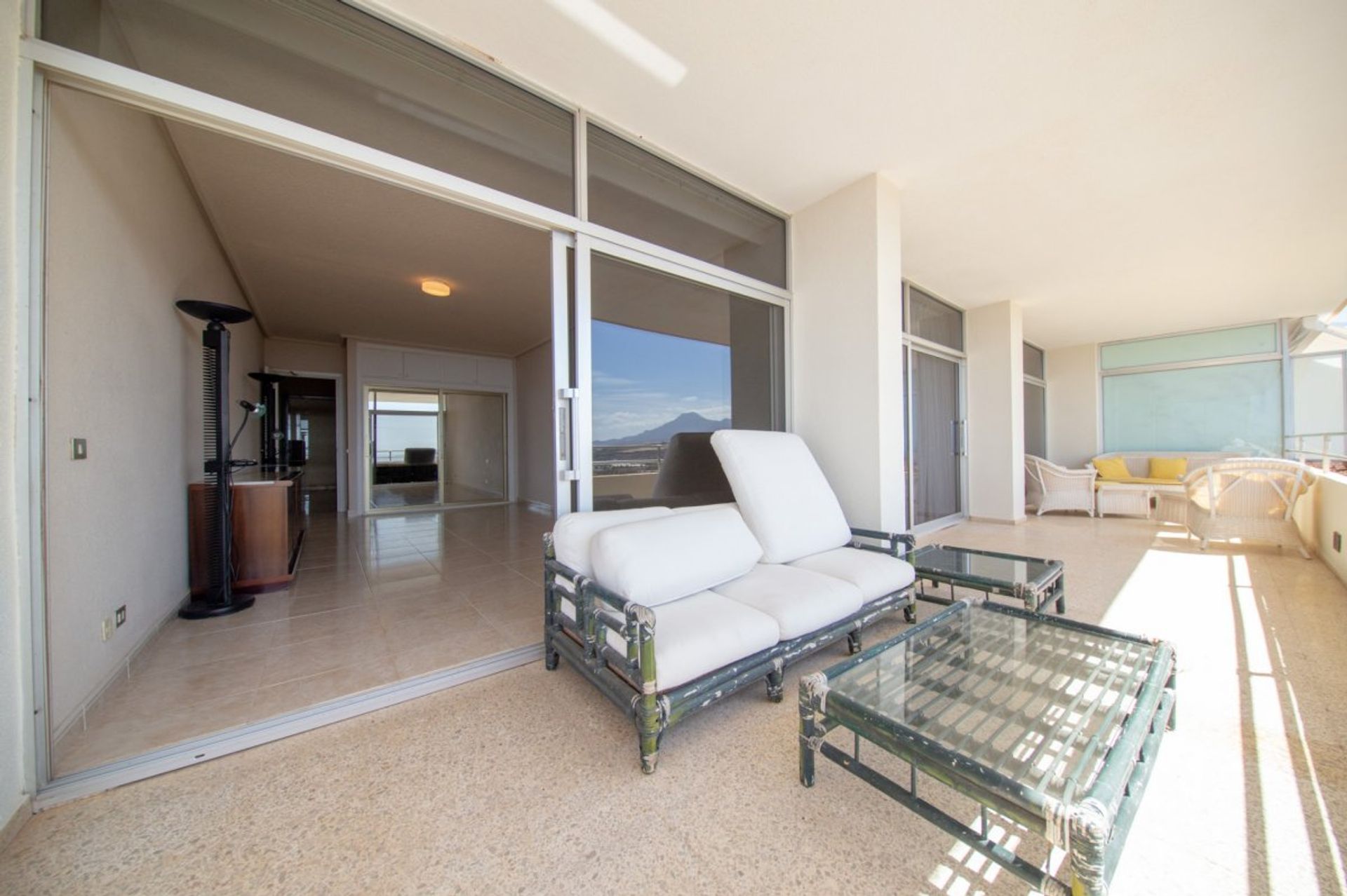 Condominium in Adeje, Canarias 10725760