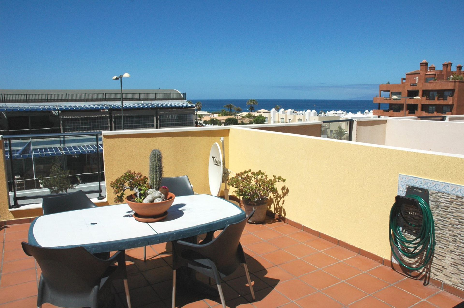 Condominium in Cho, Canarias 10726136