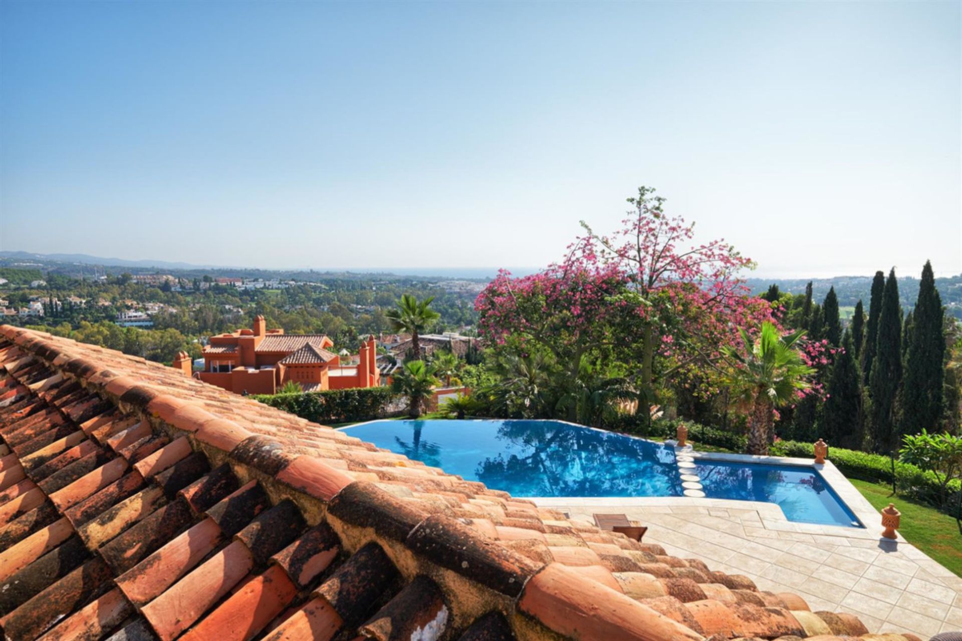 Haus im San Pedro de Alcántara, Andalusien 10726413