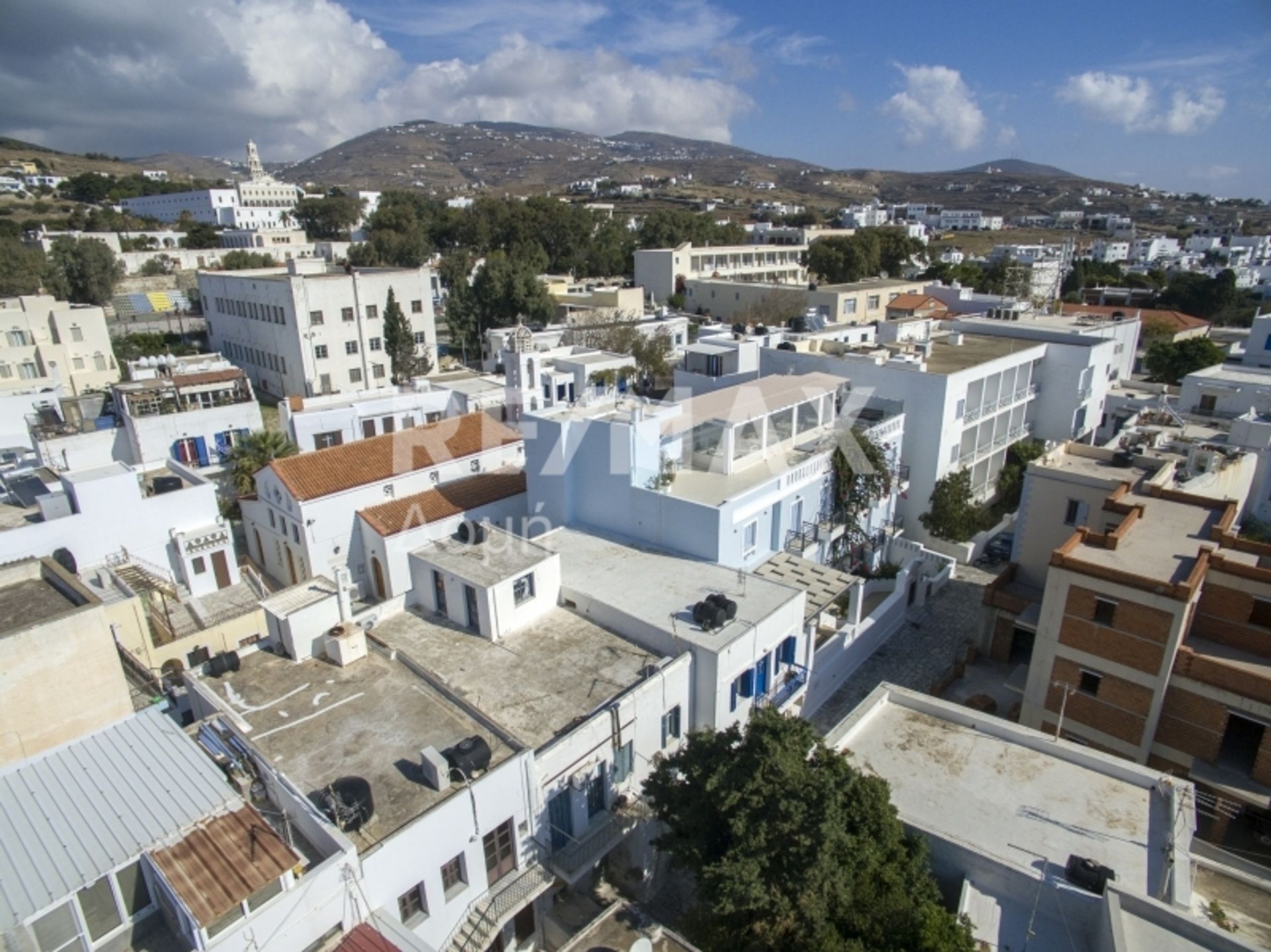 صناعي في Tinos,  10726522