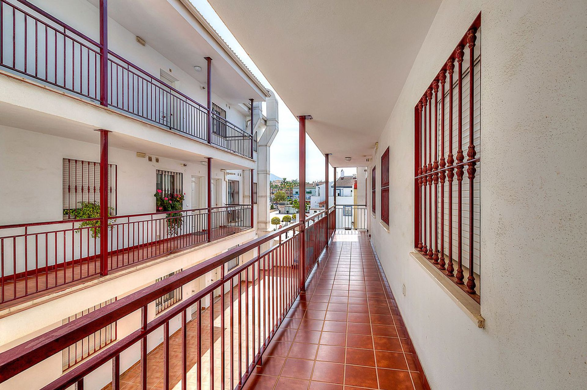 Condominium in Alhaurin de la Torre, Andalusië 10726581