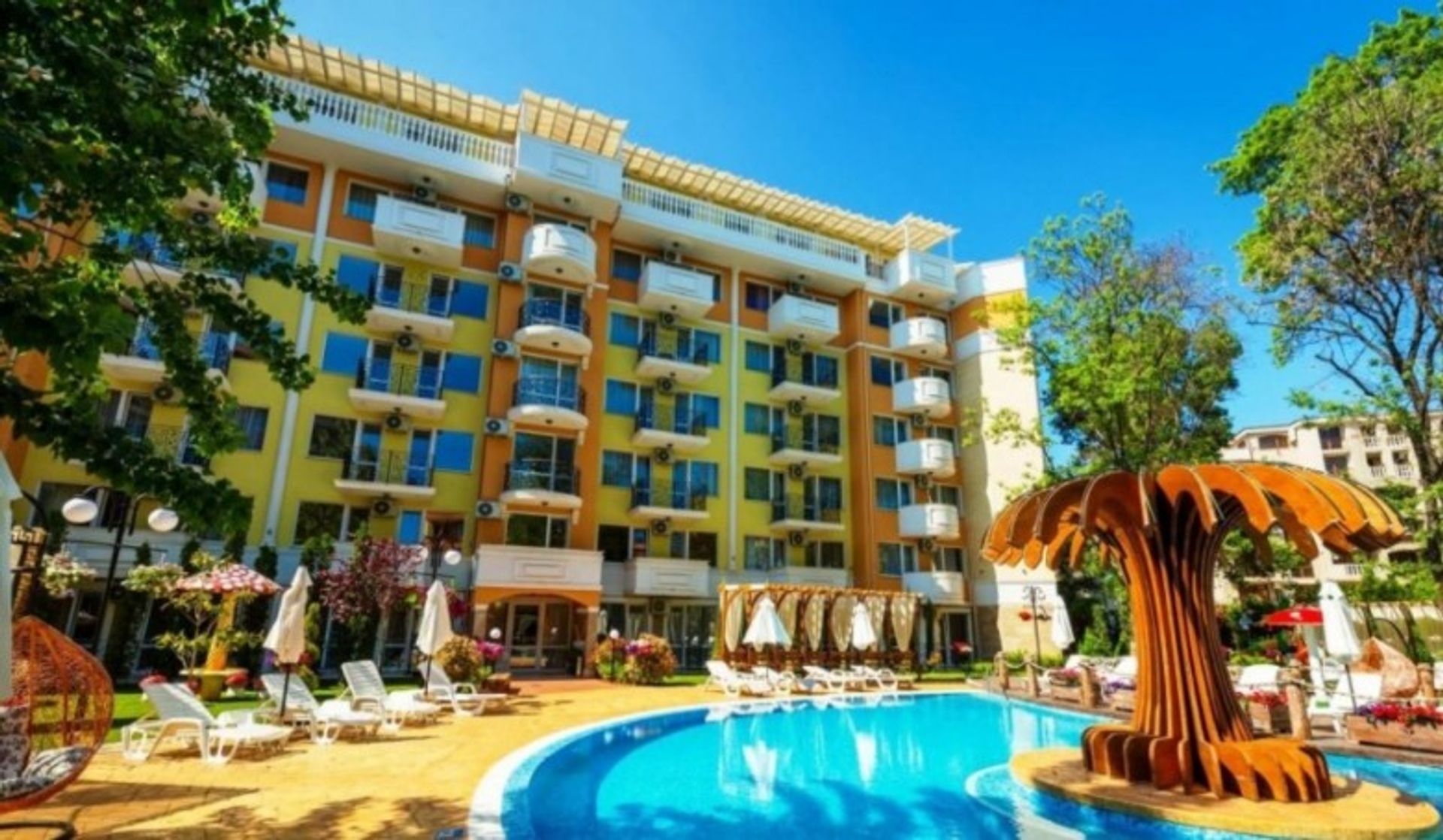 Condominium in , Burgas 10726586