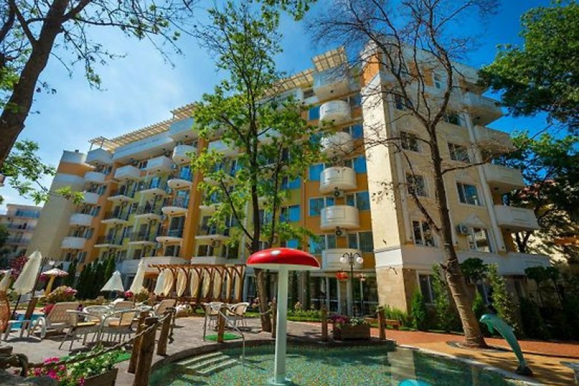 Condominium in , Burgas 10726586