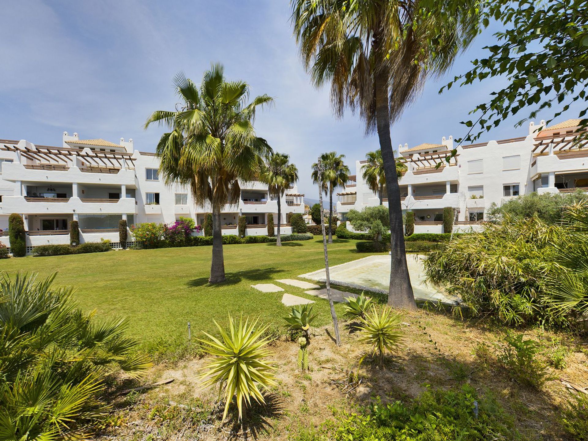 Kondominium w Estepona, Andalucía 10726735