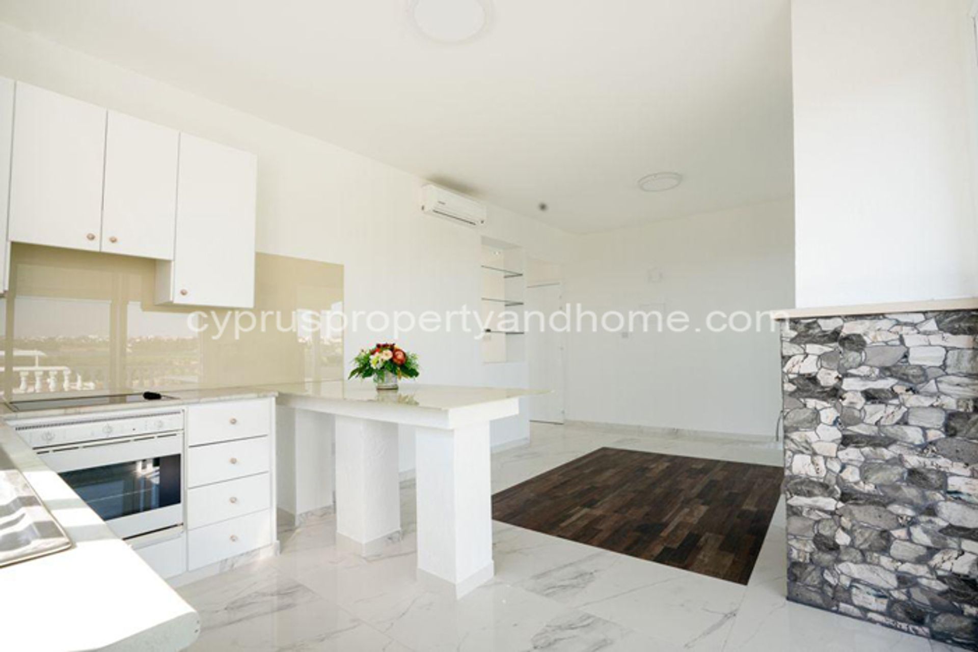 Condominio en Kissonerga, Pafos 10727673