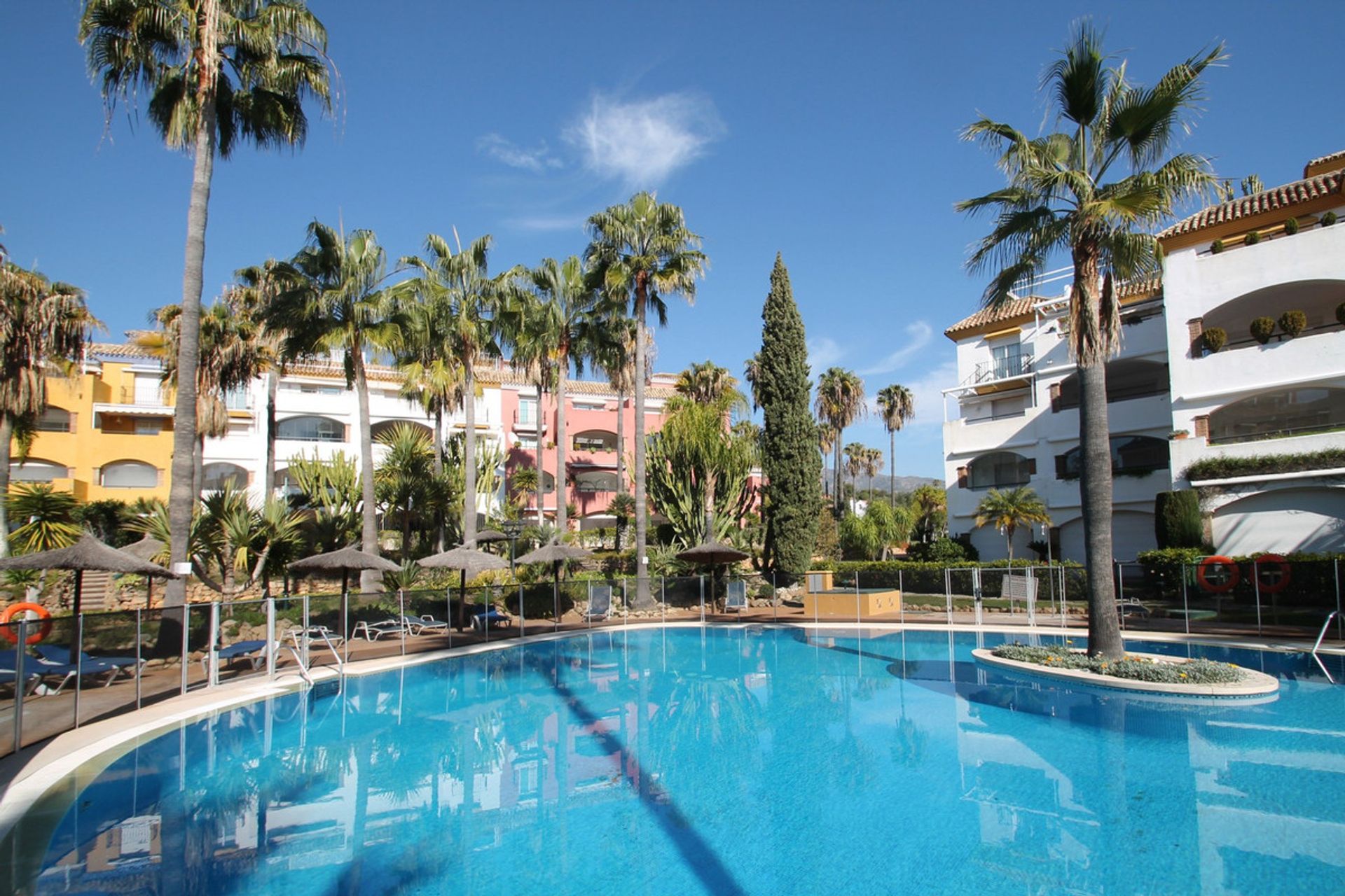 Condominium dans Marbella, Andalucía 10727989