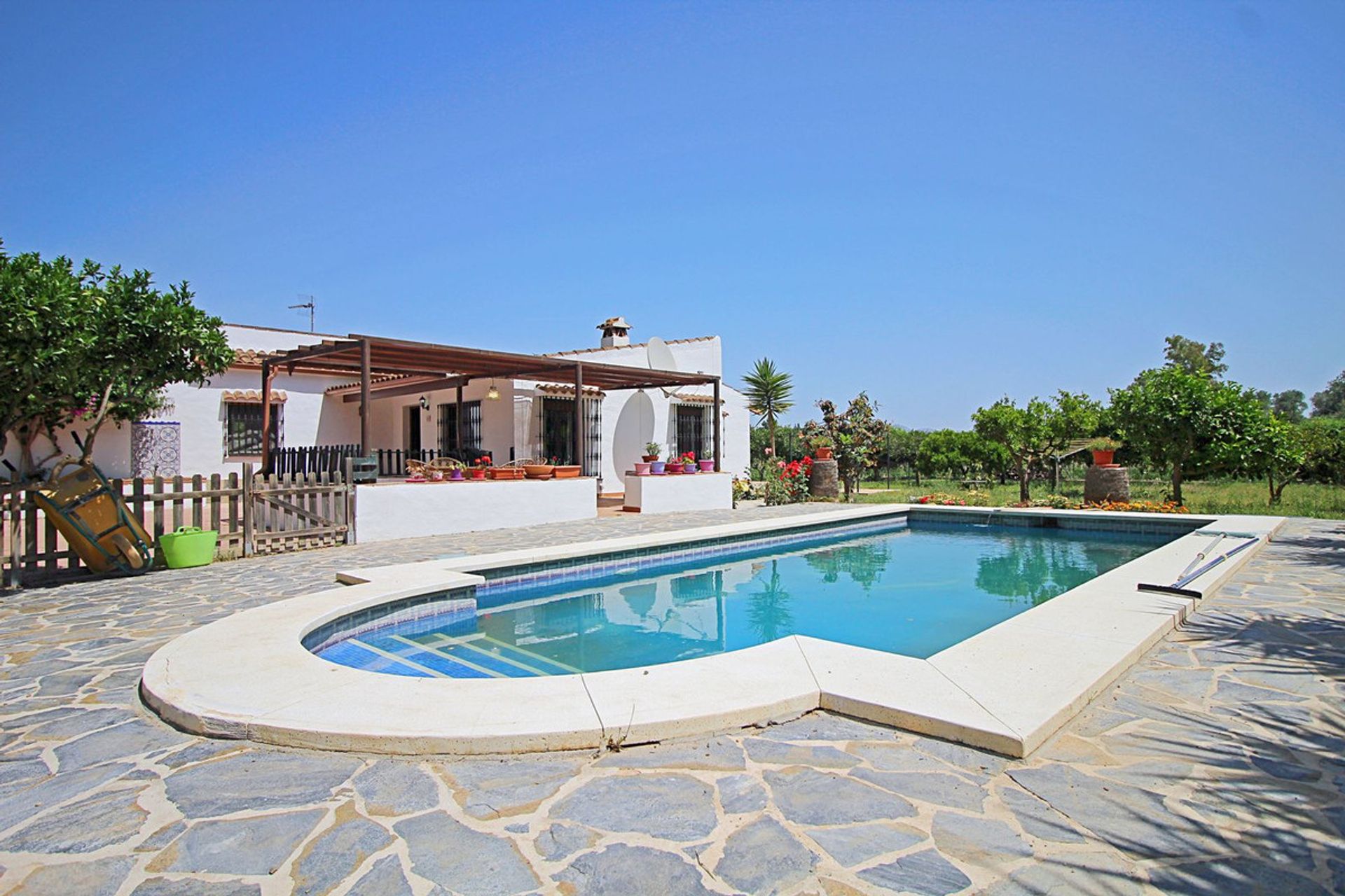 House in Alhaurín el Grande, Andalucía 10728055