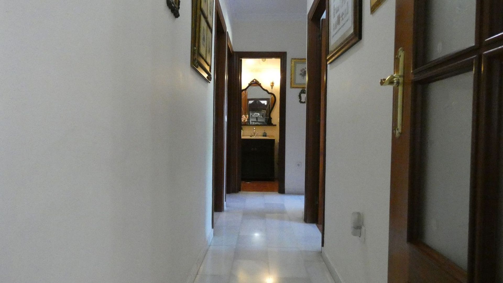 Condominium in Alhaurín el Grande, Andalucía 10728130