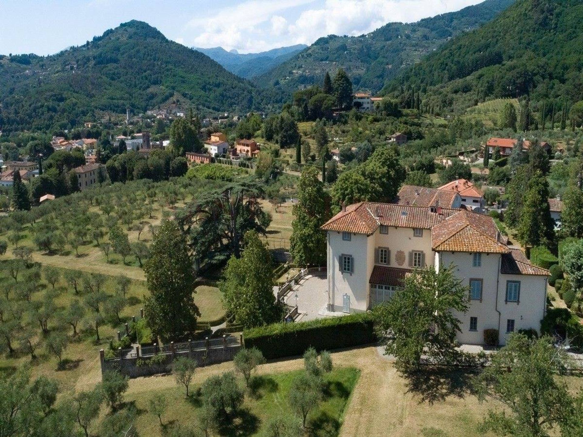 casa en Lucca, Tuscany 10728376