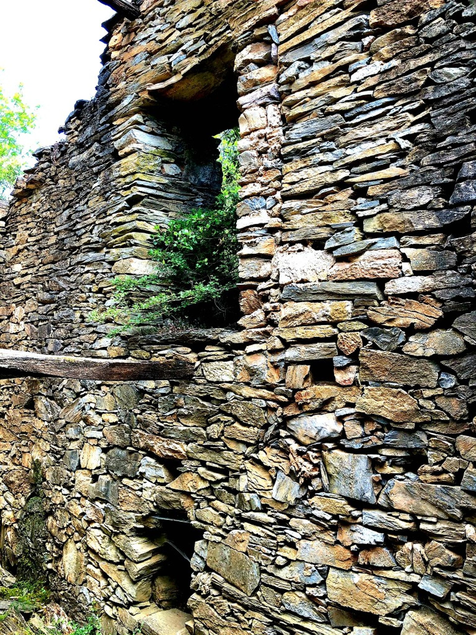 casa no Saint-Chinian, Occitanie 10728479