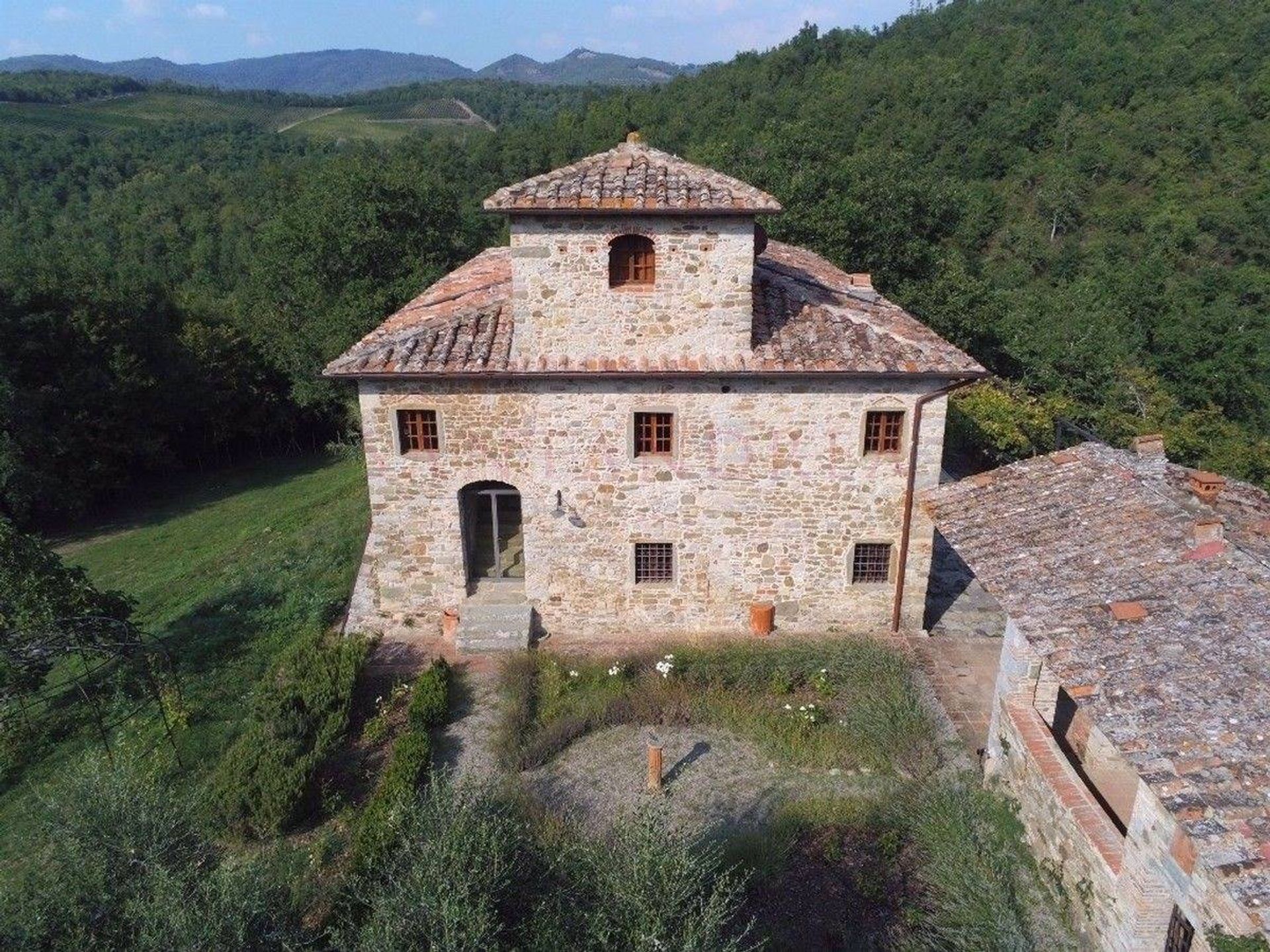 жилой дом в , Tuscany 10728481