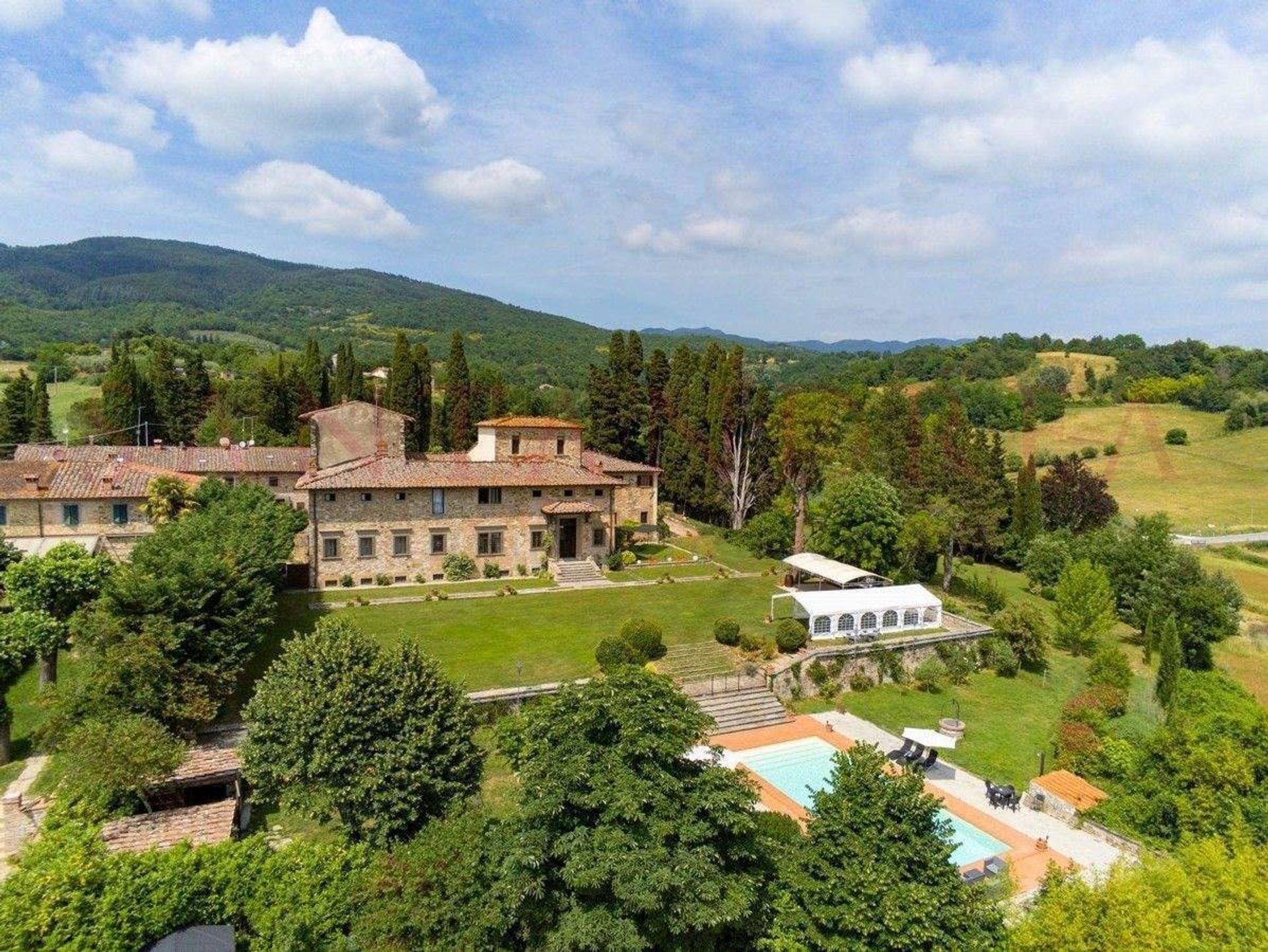 casa en Scarperia e San Piero, Toscana 10728682