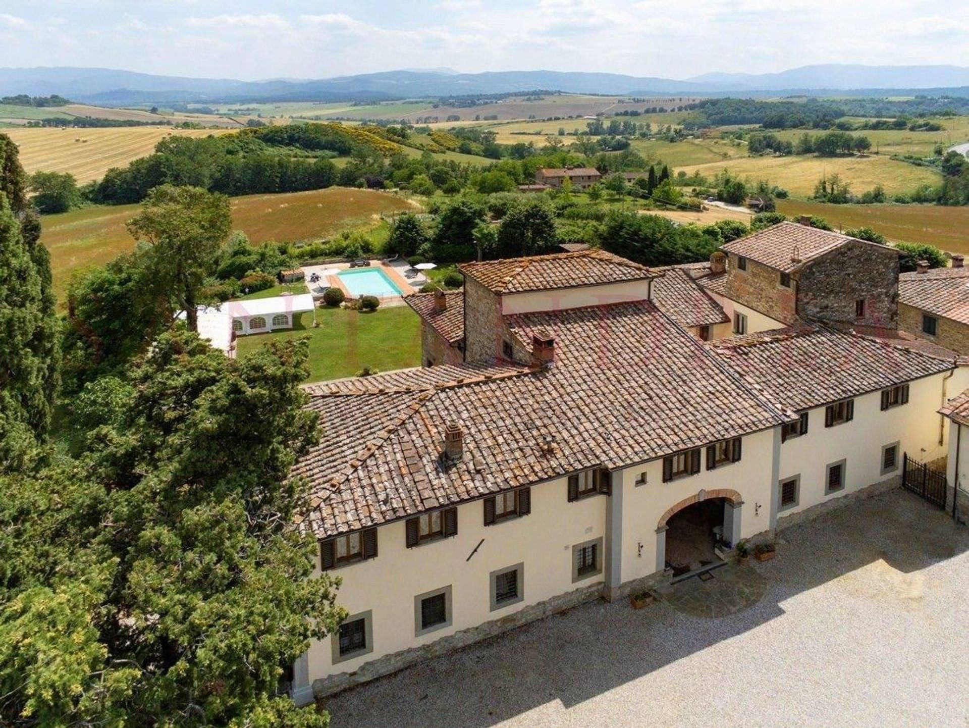 casa en Scarperia e San Piero, Toscana 10728682