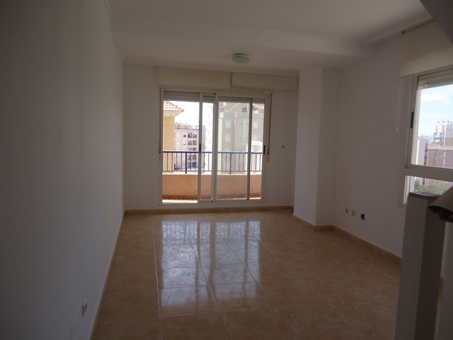 Condominium in Guardamar del Segura, Valencia 10728922