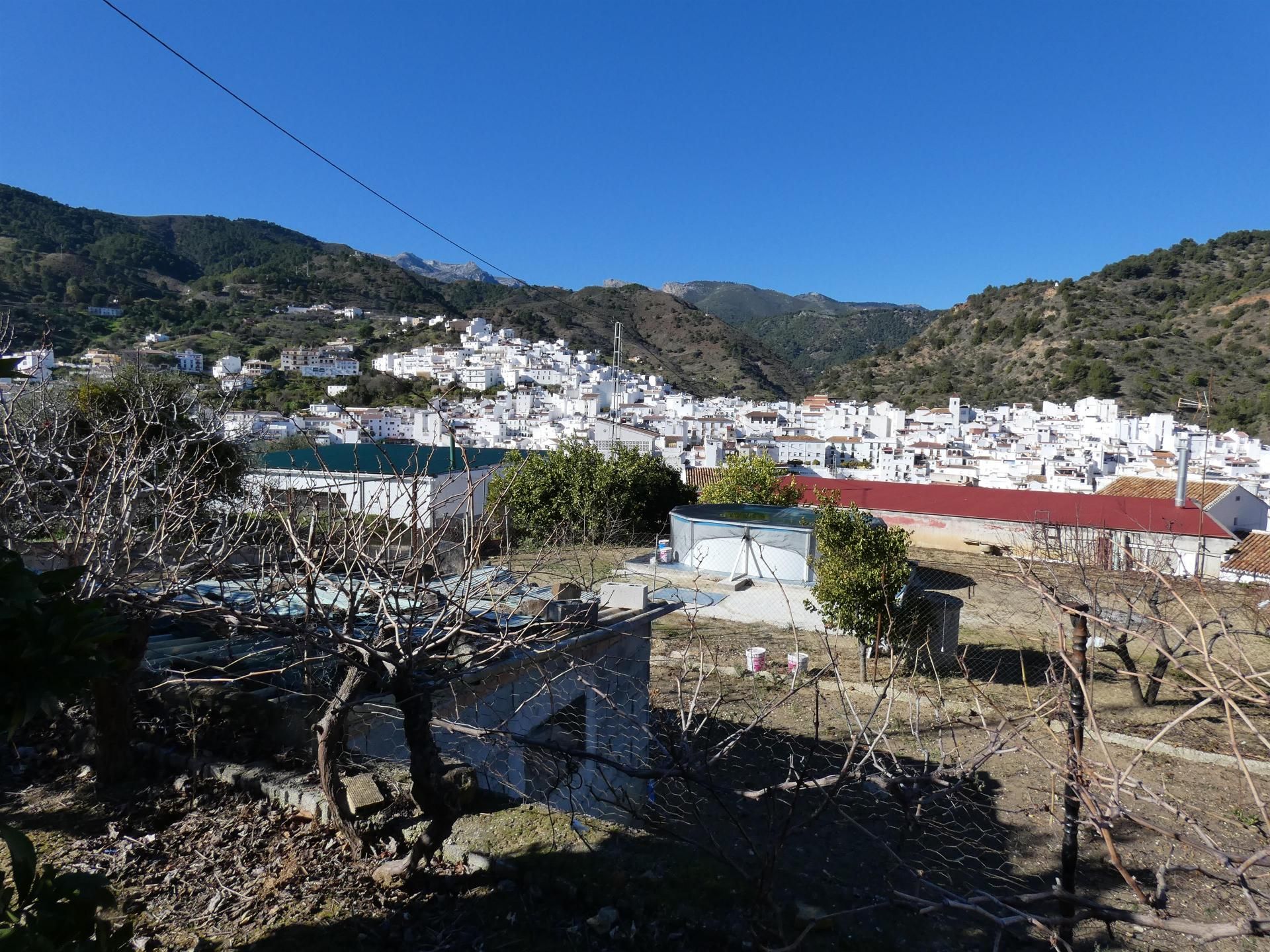 Maa sisään Tolox, Andalusia 10729807