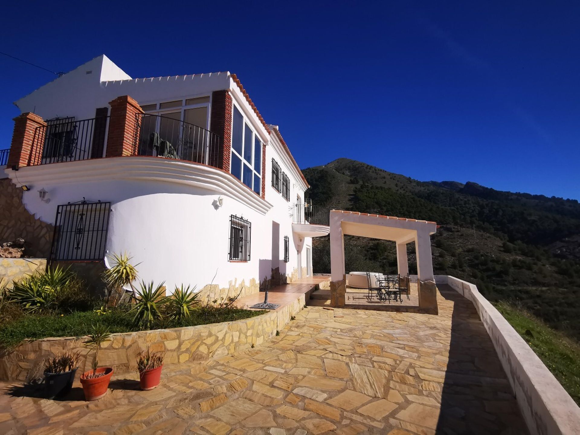 House in Canillas de Aceituno, Andalucía 10729819