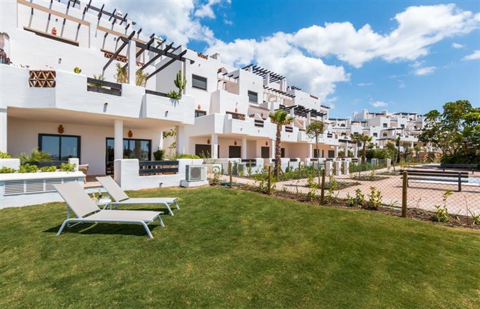 Condominium in Estepona, Andalusia 10730091