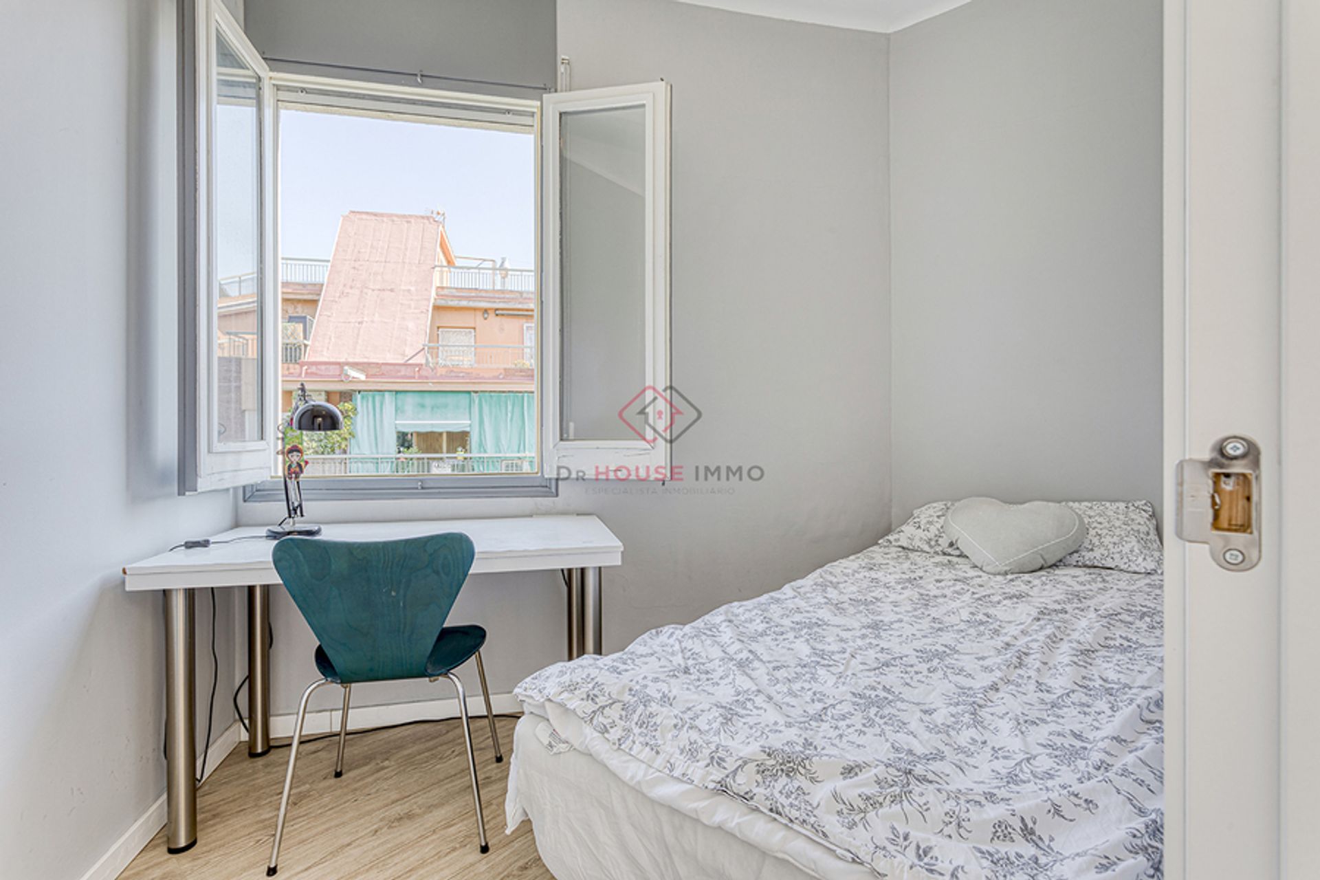 Condominium in Sant Just Desvern, Catalunya 10730234