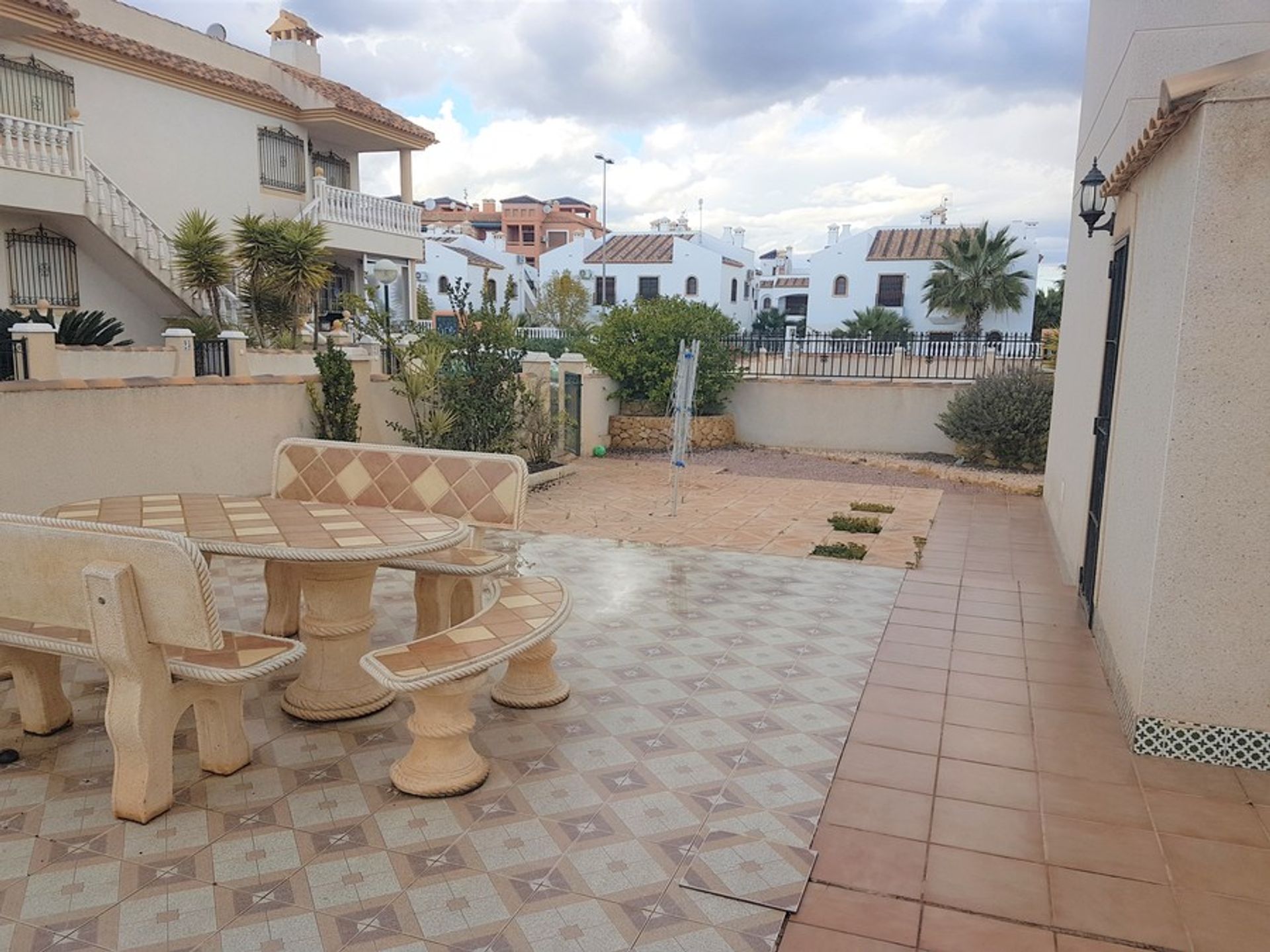 Hus i San Miguel de Salinas, Valencia 10730247