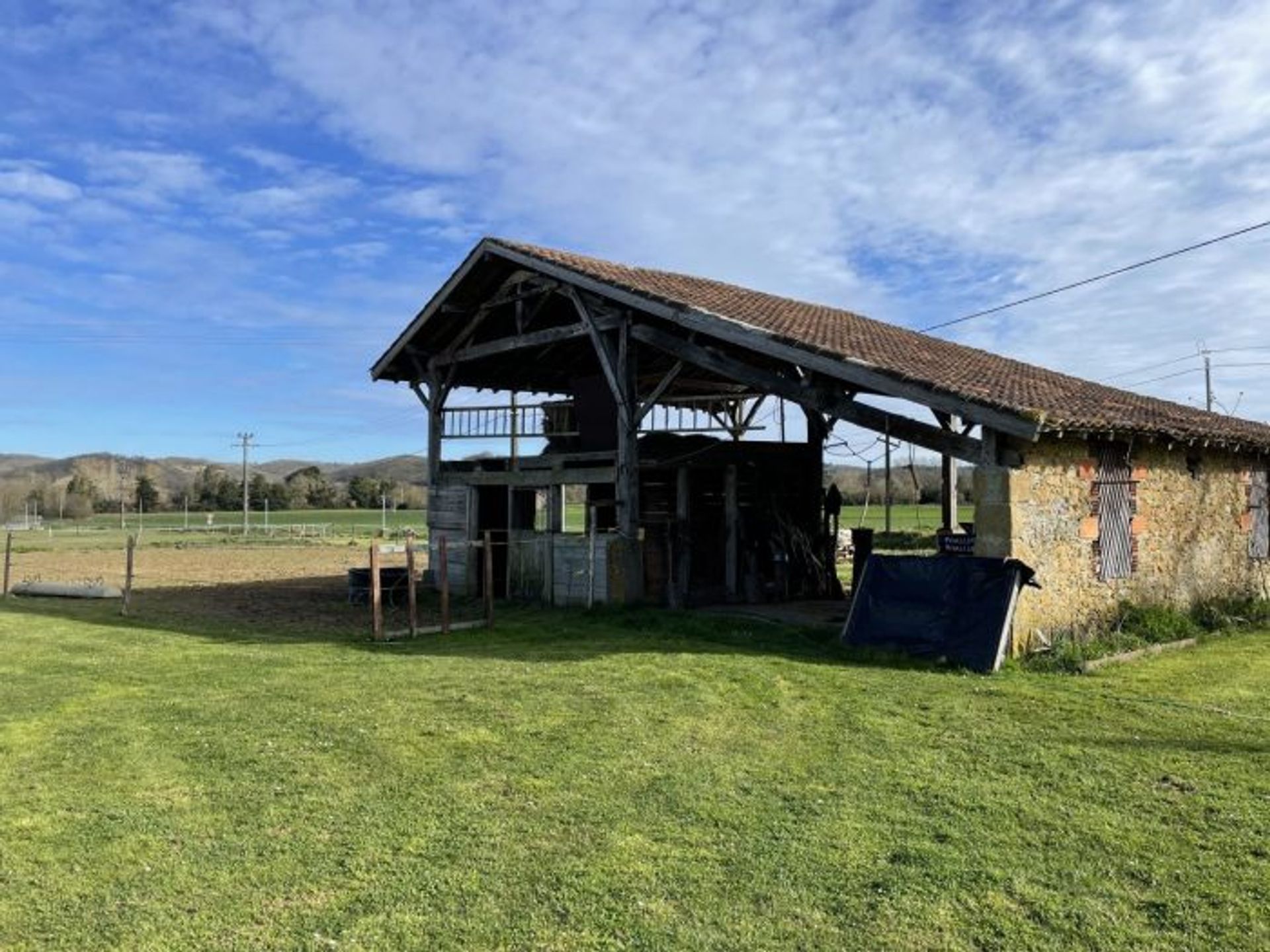 Casa nel La Celle-sous-Gouzon, Nuova Aquitania 10730296