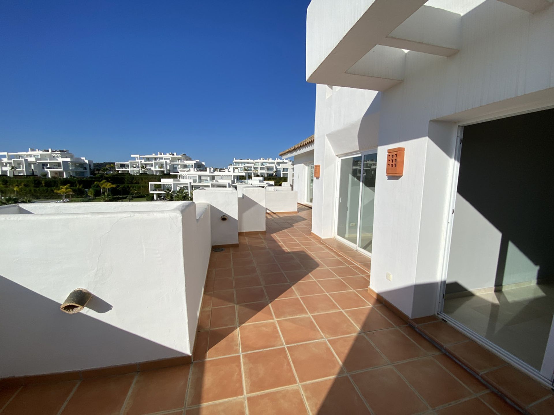 Condominium in Casares, Andalucía 10730559