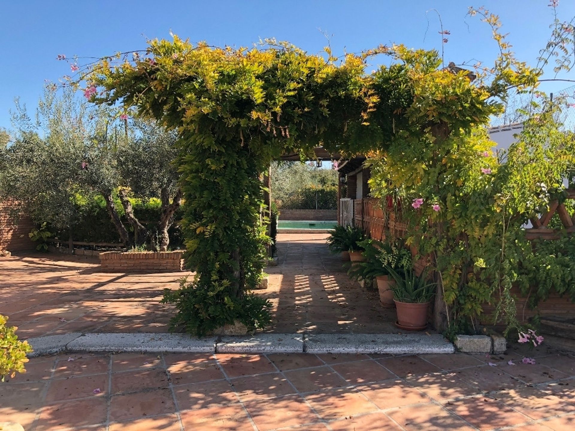 Rumah di Alhaurin de la Torre, Andalusia 10730662