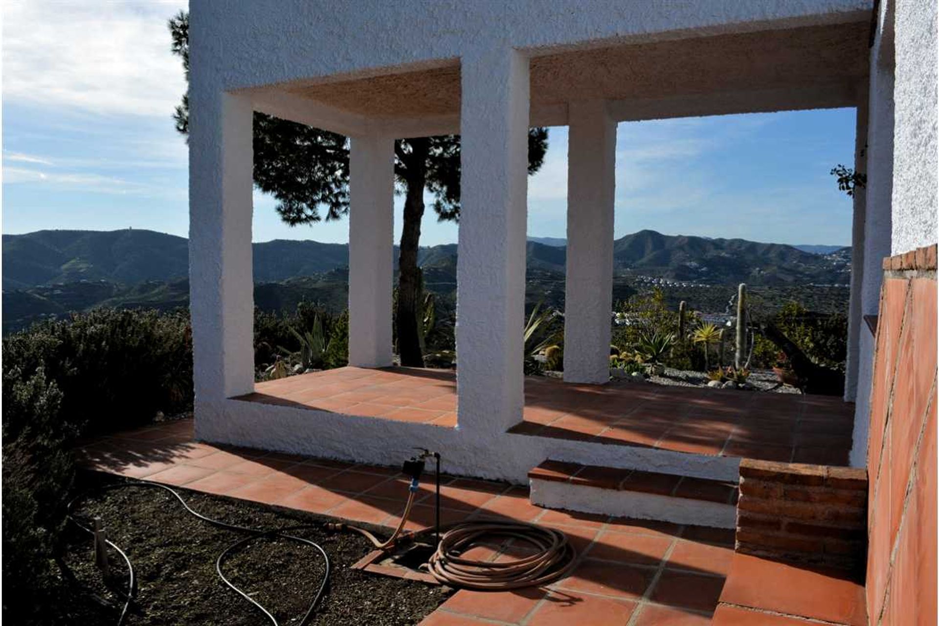 House in Canillas de Aceituno, Andalucía 10731127