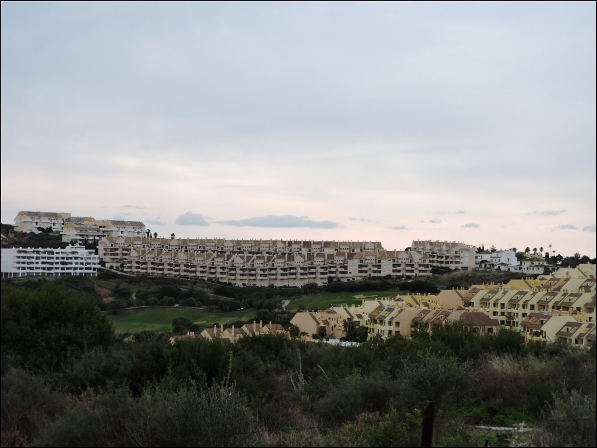 Land in Manilva, Andalucía 10731636