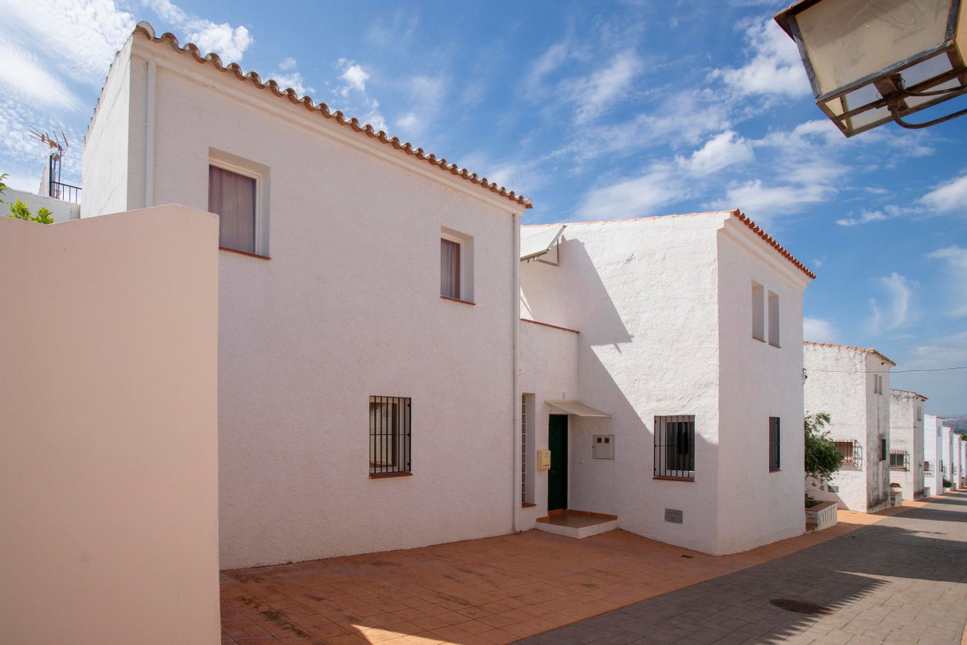 Промислові в Pizarra, Andalucía 10732036