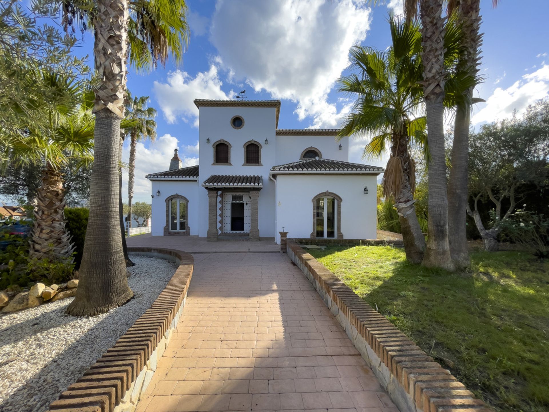 casa no Alhaurín el Grande, Andaluzia 10732135