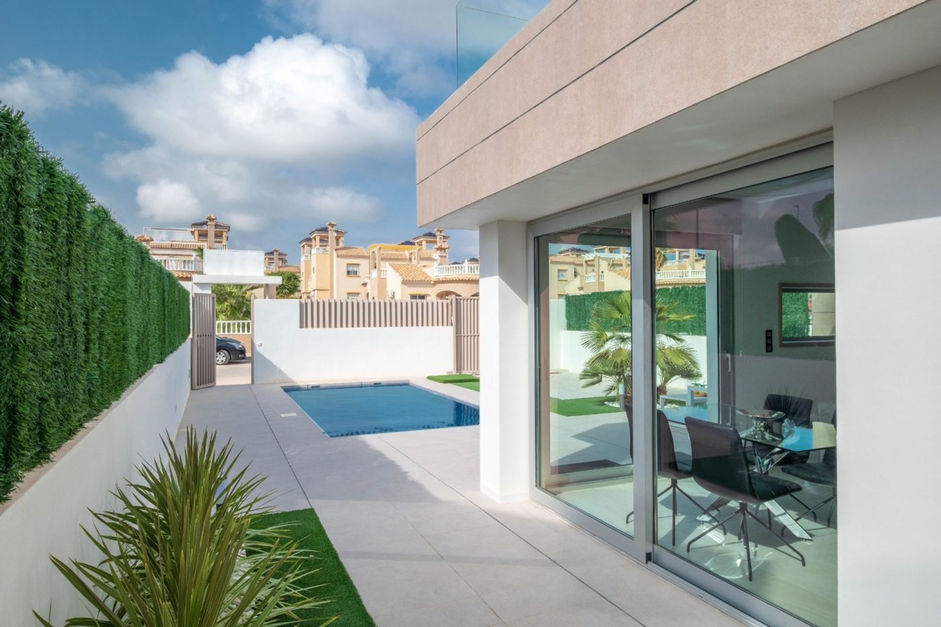 Haus im Guardamar del Segura, Valencia 10732225