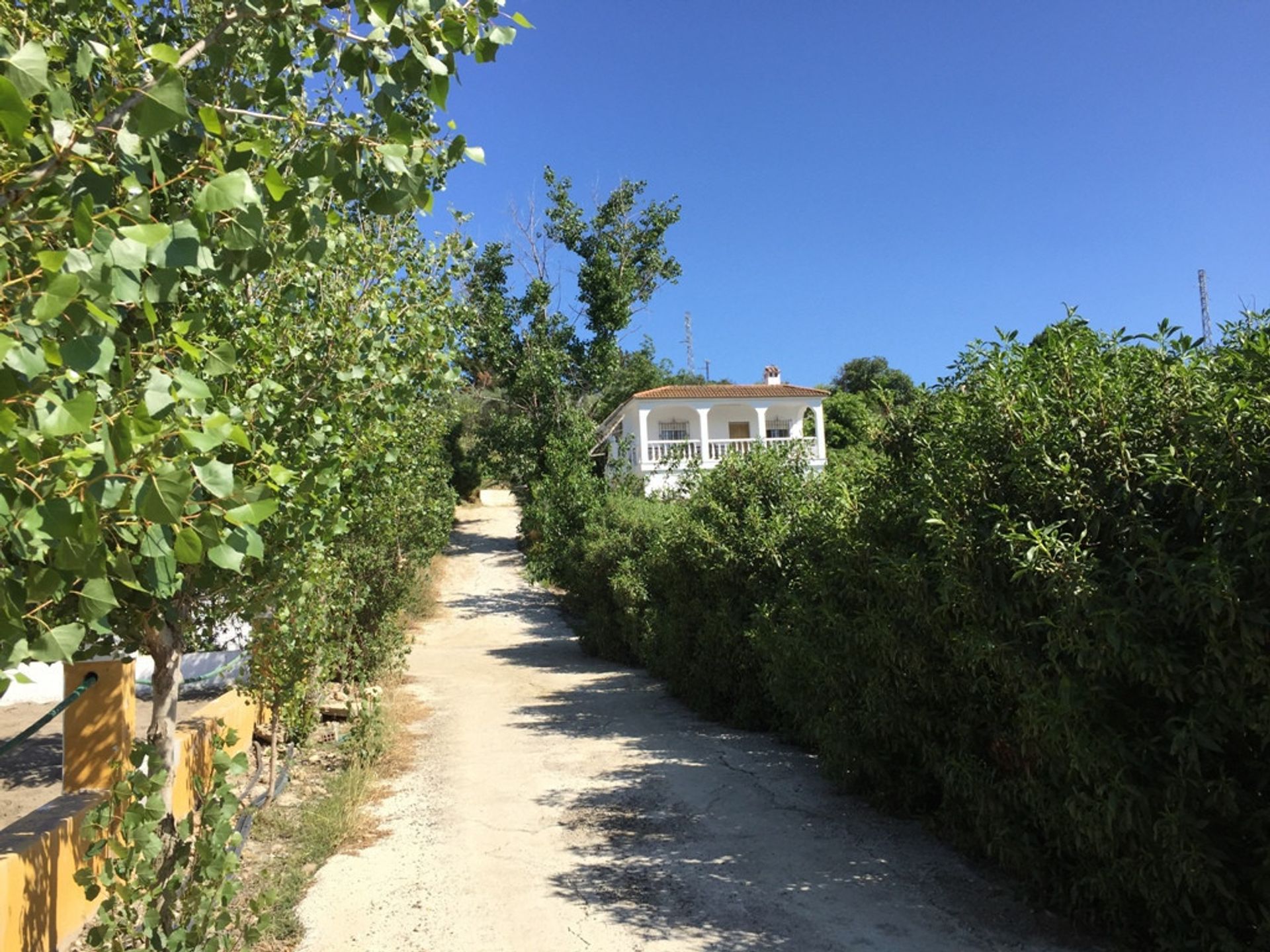 房子 在 Alhaurín de la Torre, Andalucía 10732282