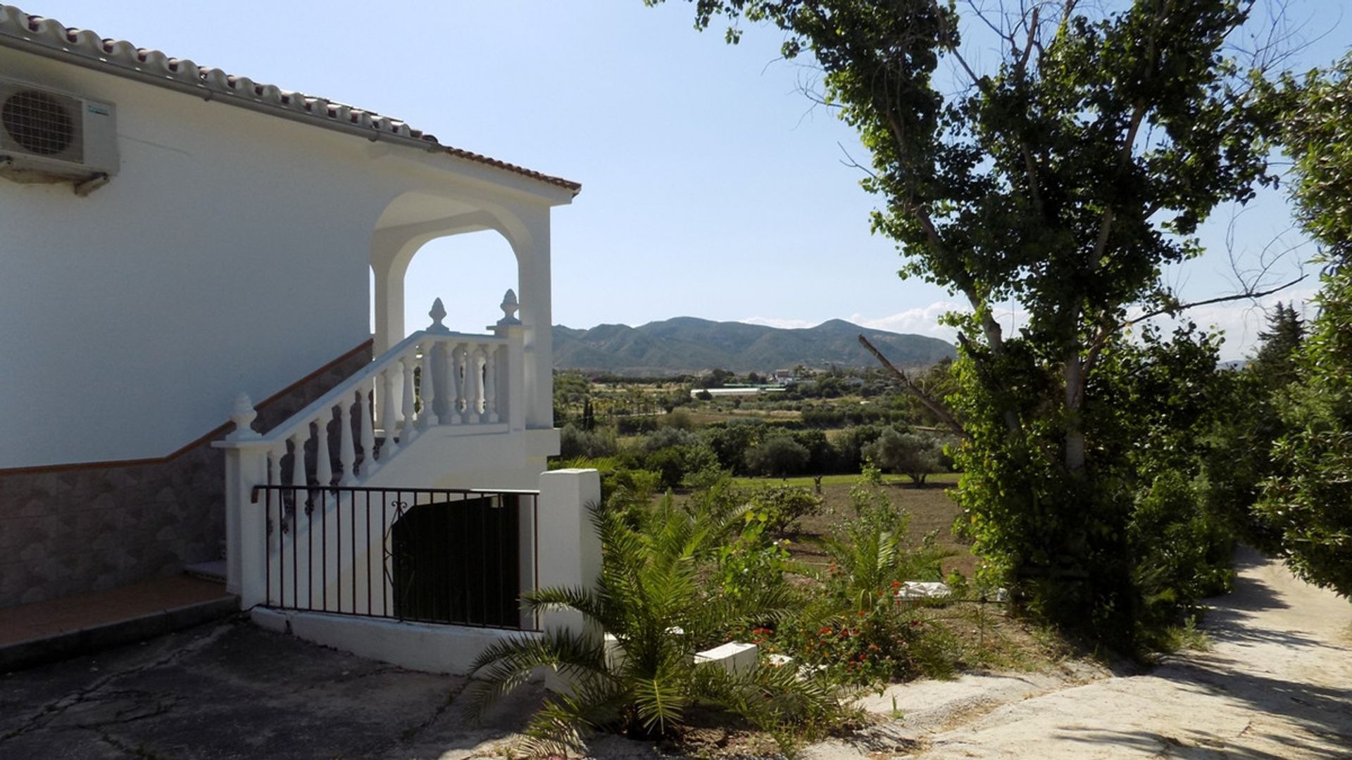 房子 在 Alhaurín de la Torre, Andalucía 10732282