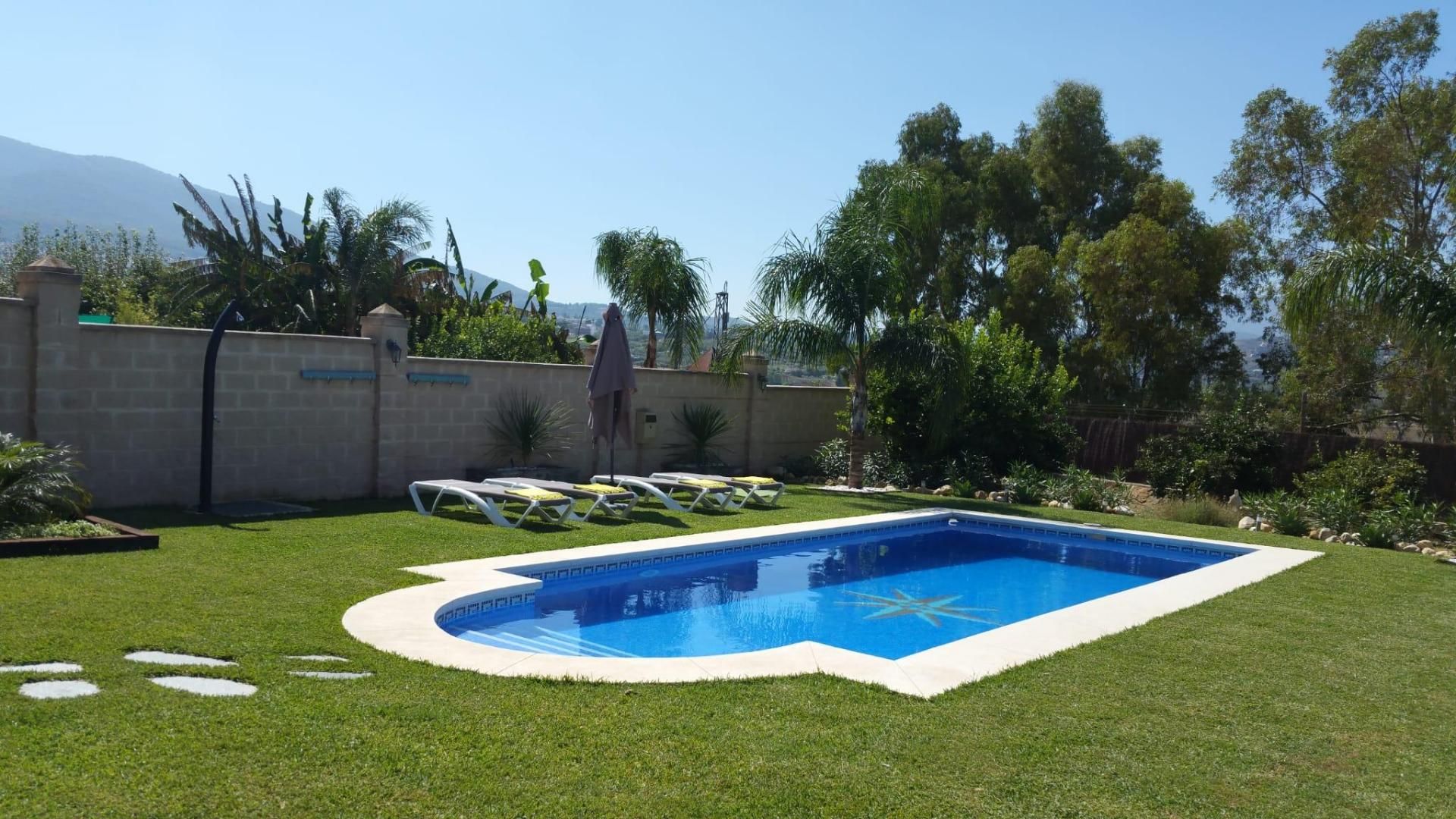 Casa nel Alhaurín el Grande, Andalucía 10732496