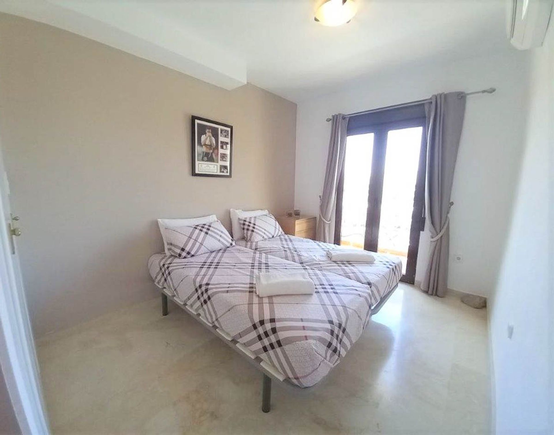 Condominium dans Alicante (Alacant), Comunidad Valenciana 10732690