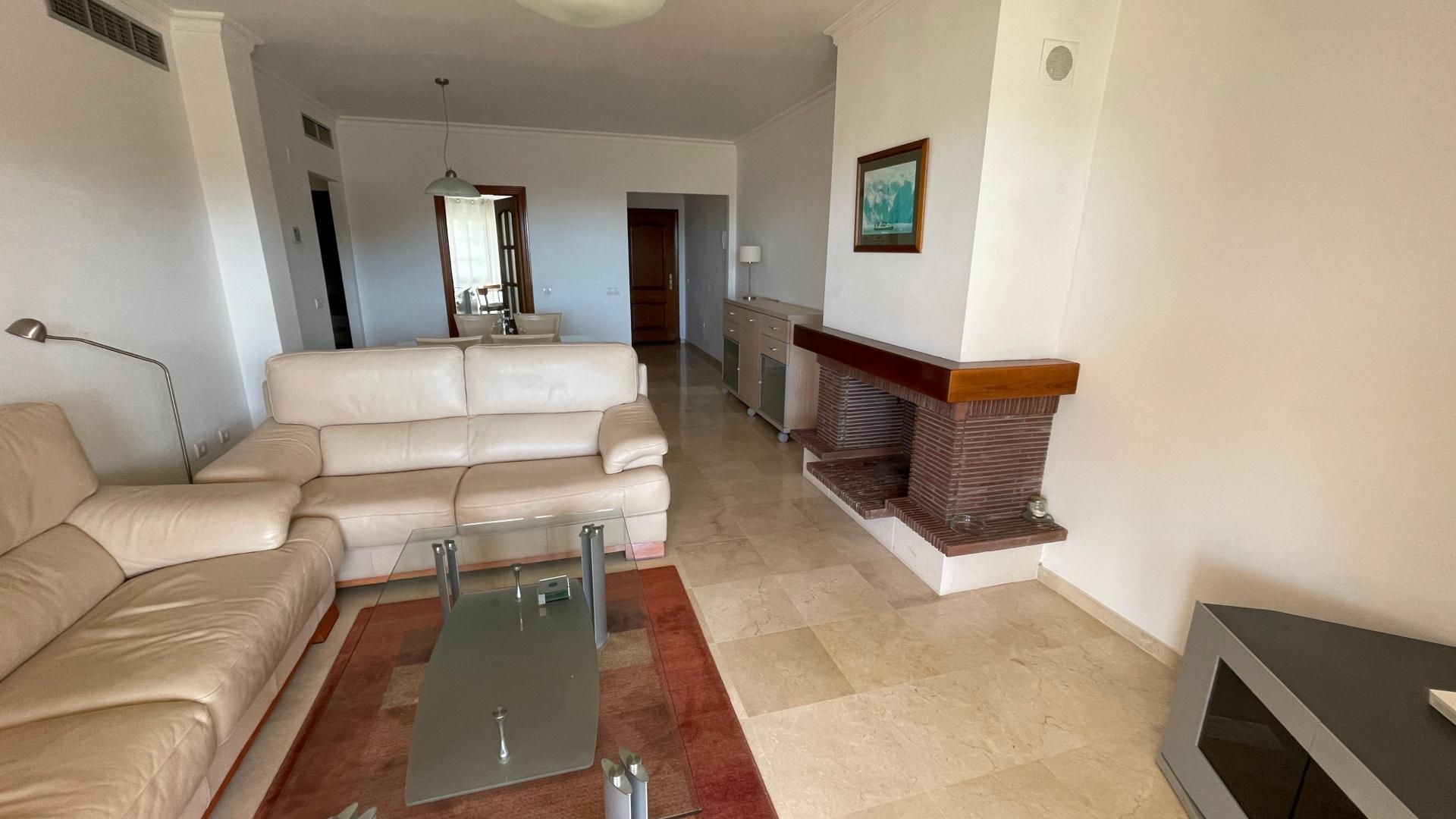 Condominium in Alhaurin el Grande, Andalusia 10732932