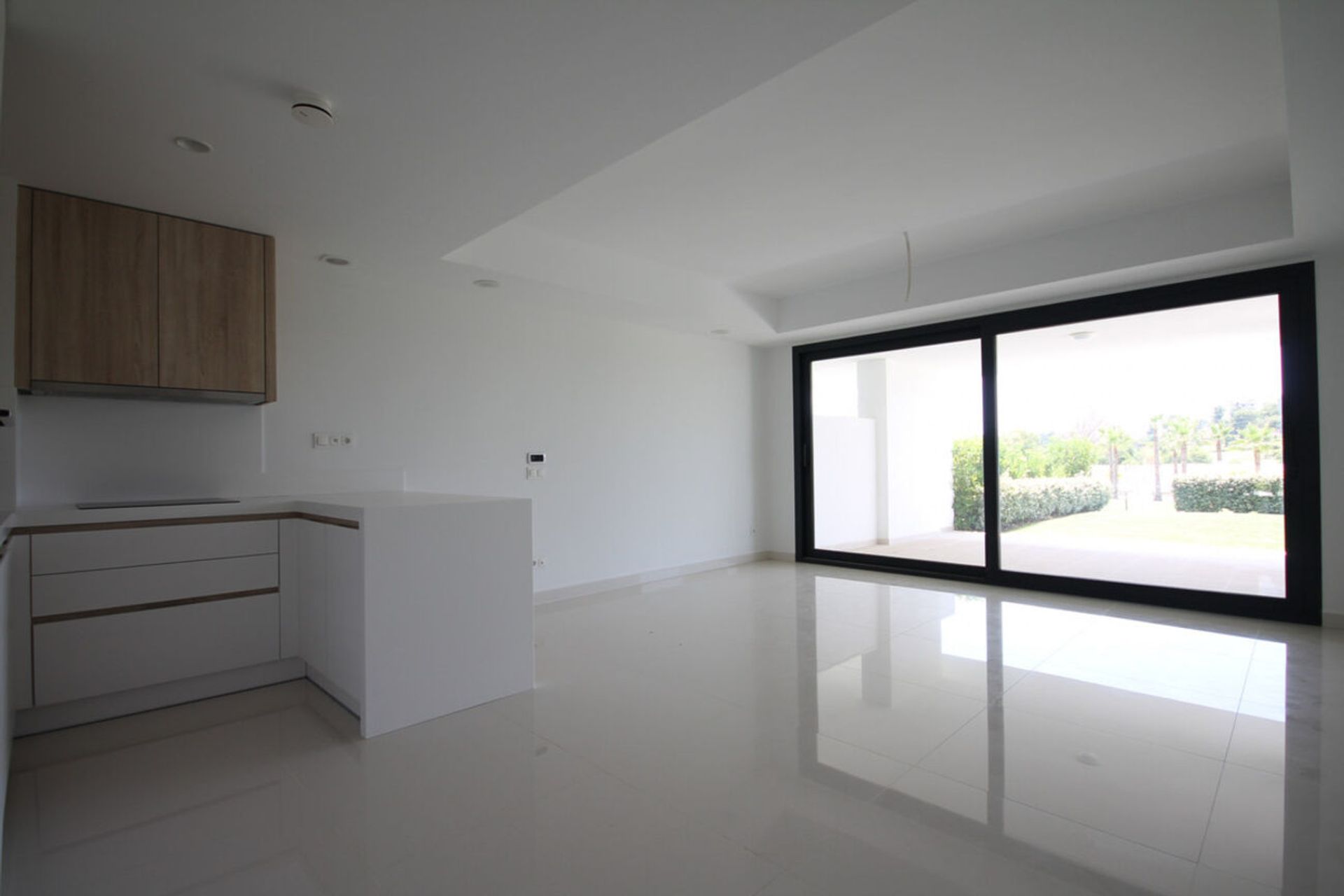 Condominio nel Estepona, Andalusia 10733213