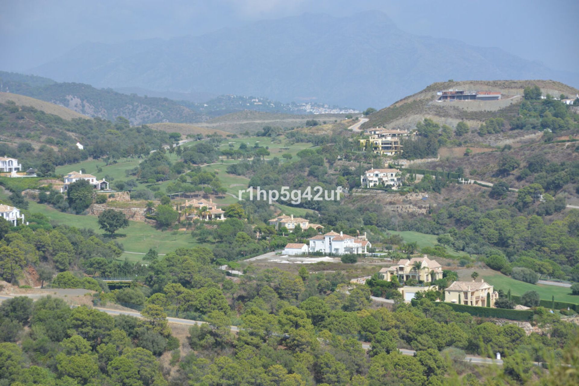 Tanah di Benahavís, Andalucía 10733249