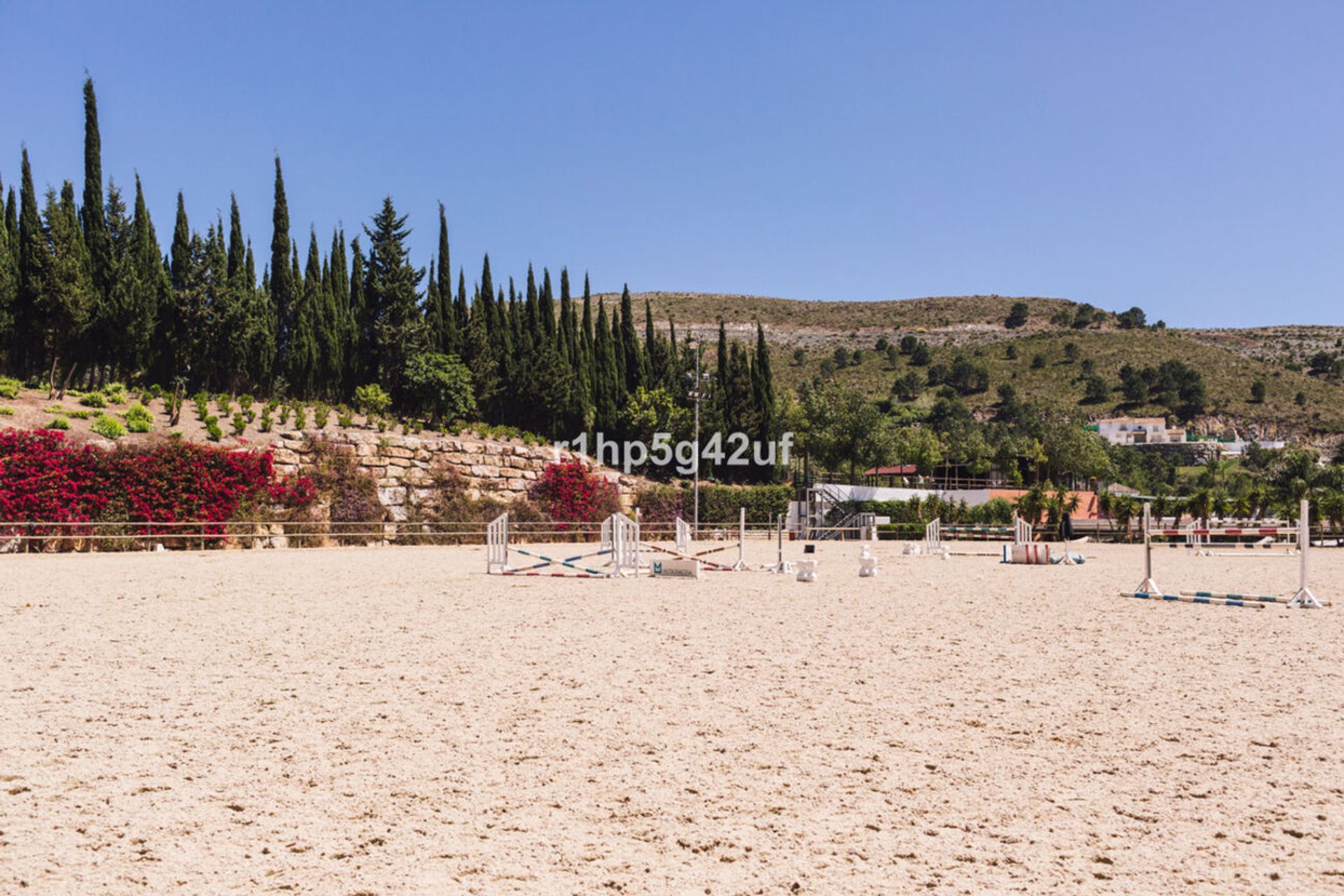 Tanah di Benahavís, Andalucía 10733249