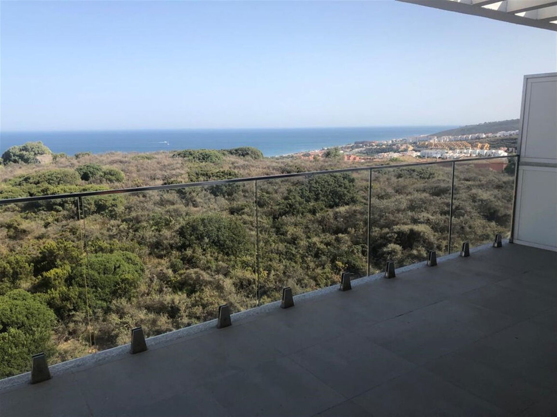 Condominio en La Duquesa, Andalucía 10733277