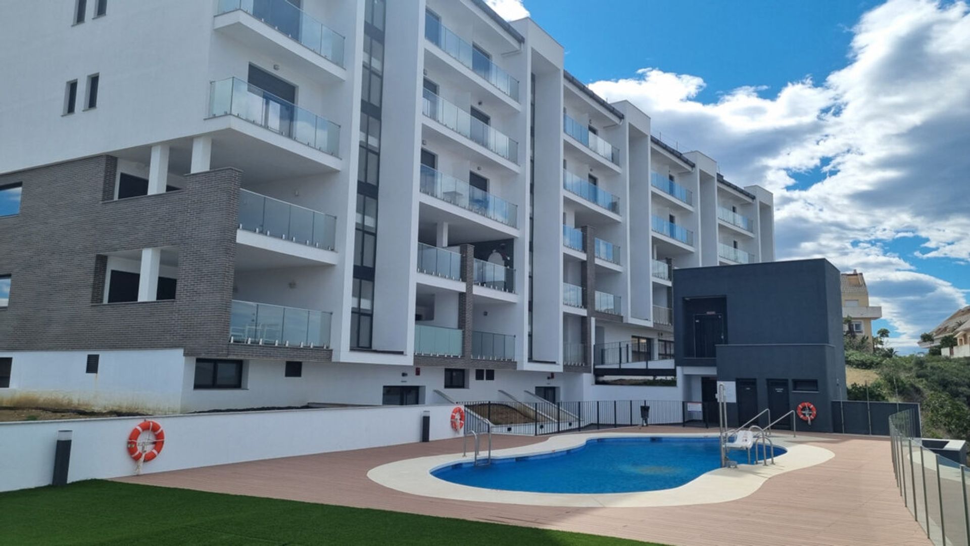 Condominio en La Duquesa, Andalucía 10733277