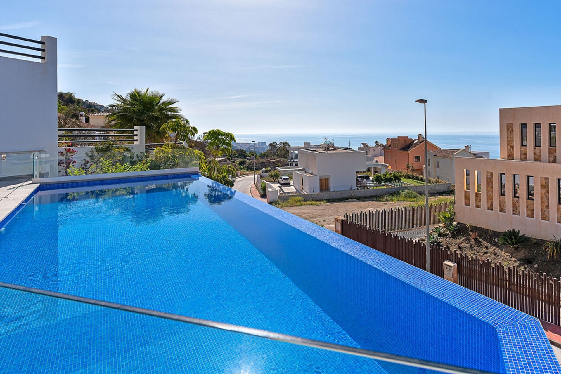 Casa nel Arroyo de la Miel, Andalusia 10733326