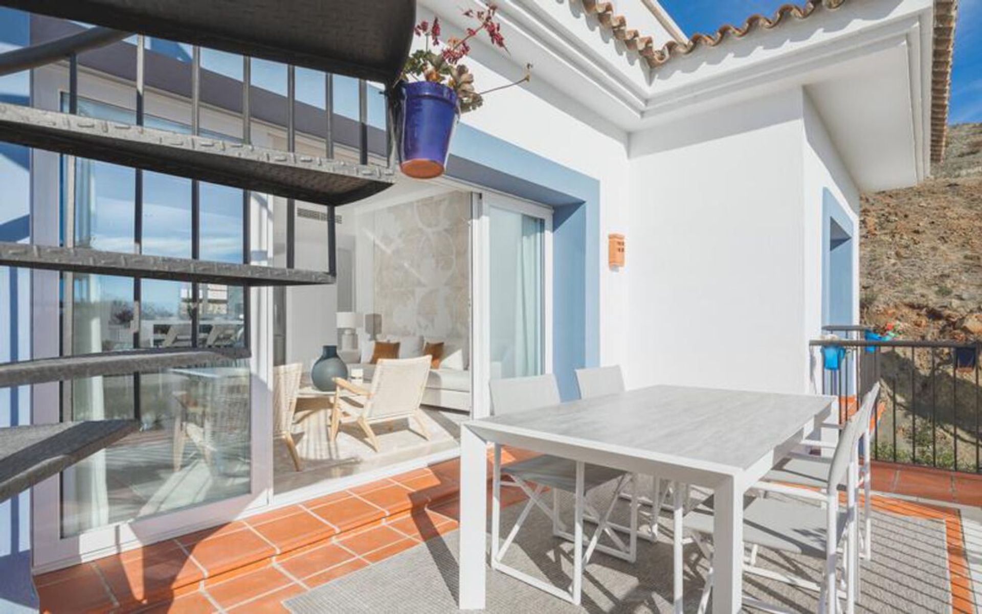 Condominium in Benahavís, Andalucía 10733618