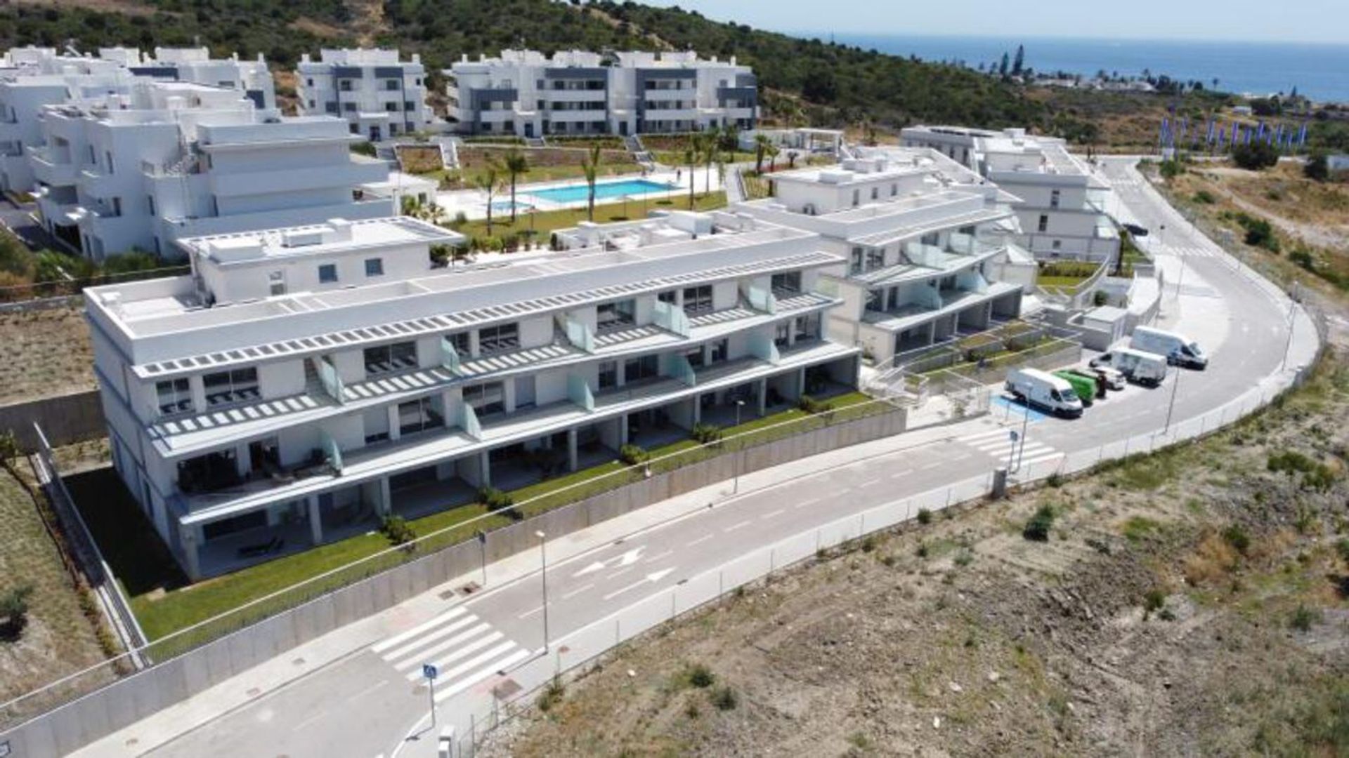 Condominium dans Estepona, Andalucía 10733704