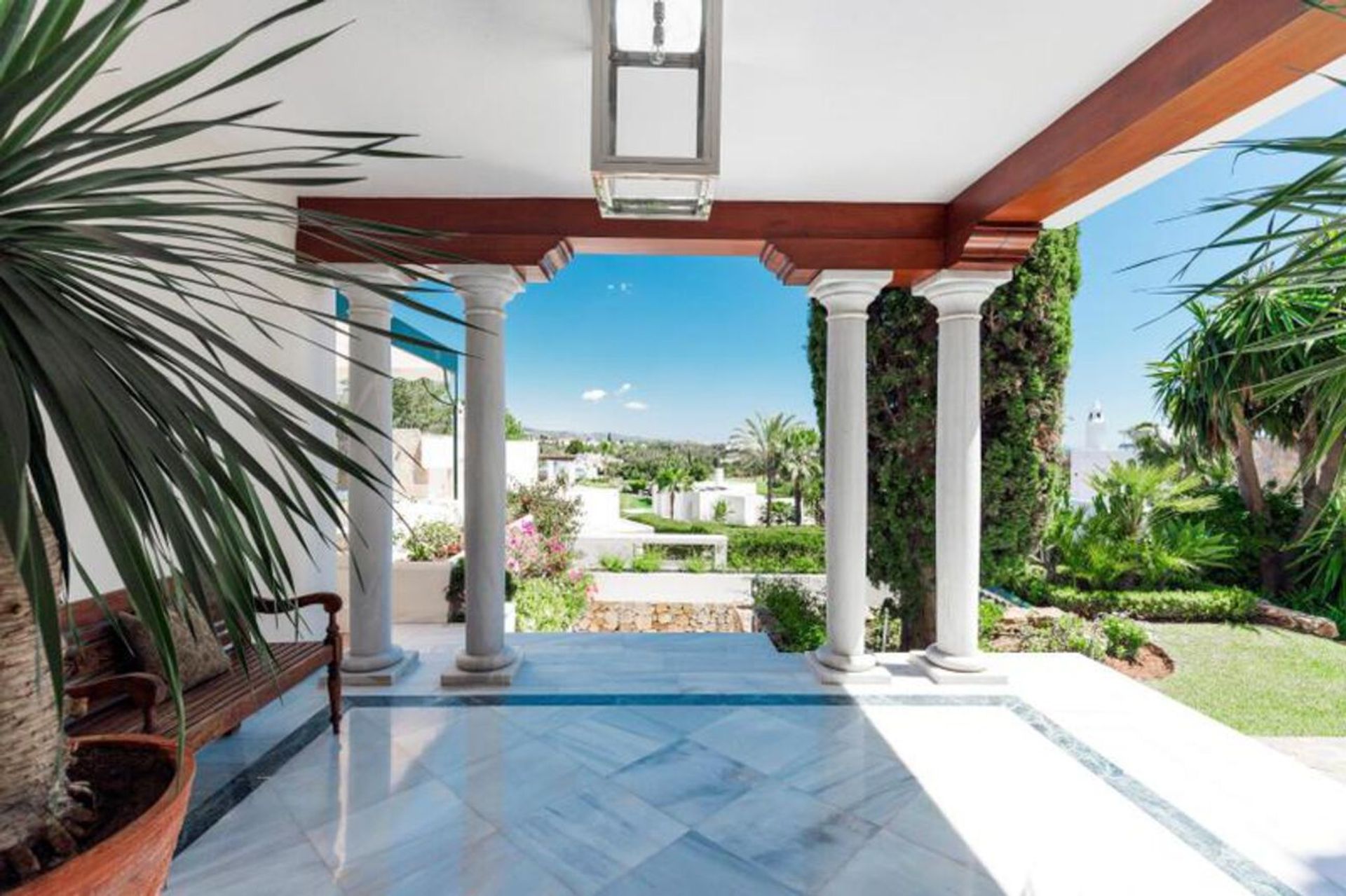 Haus im Marbella, Andalucía 10734120