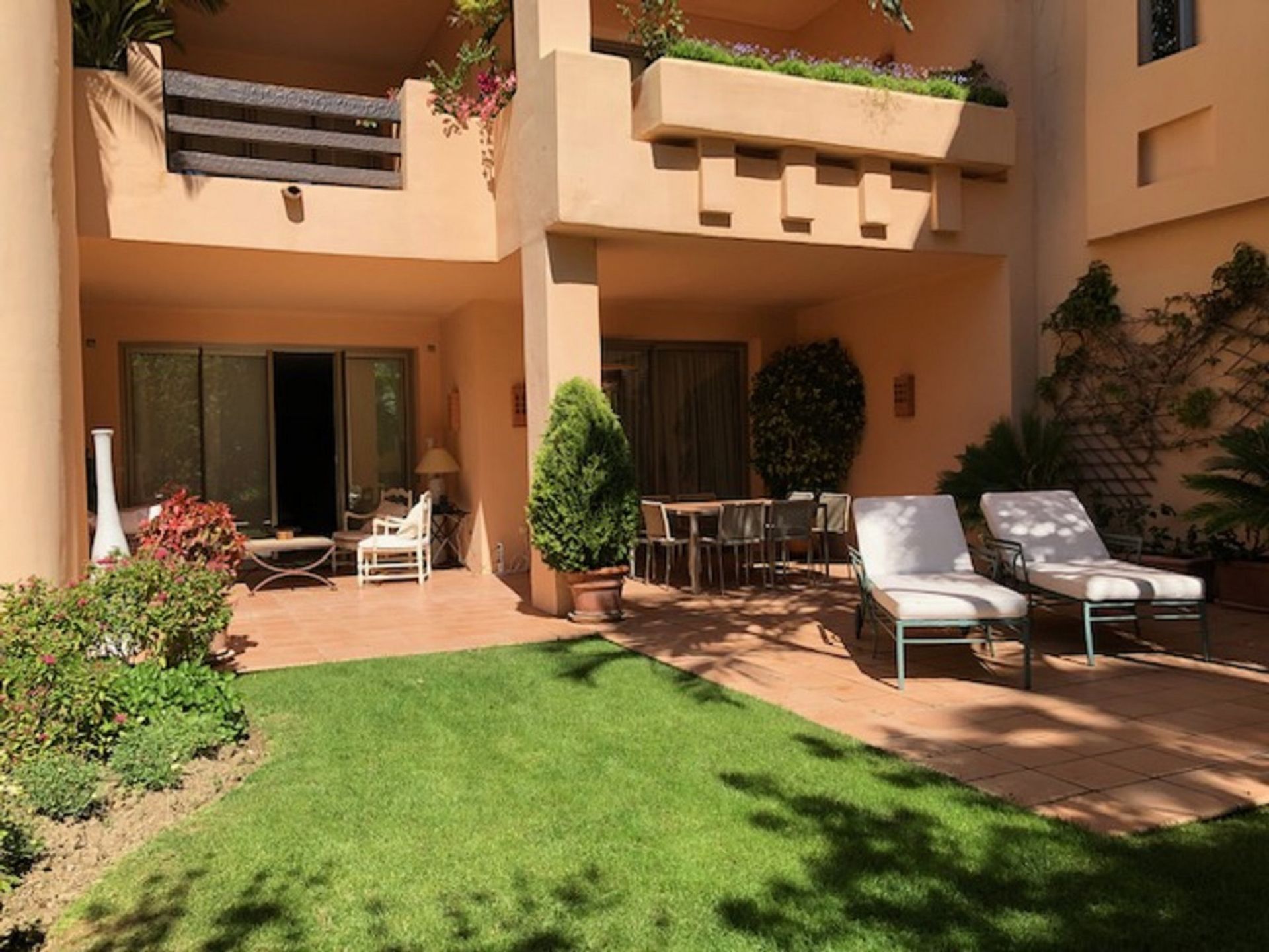 Condominio en El Ángel, Andalucía 10735333