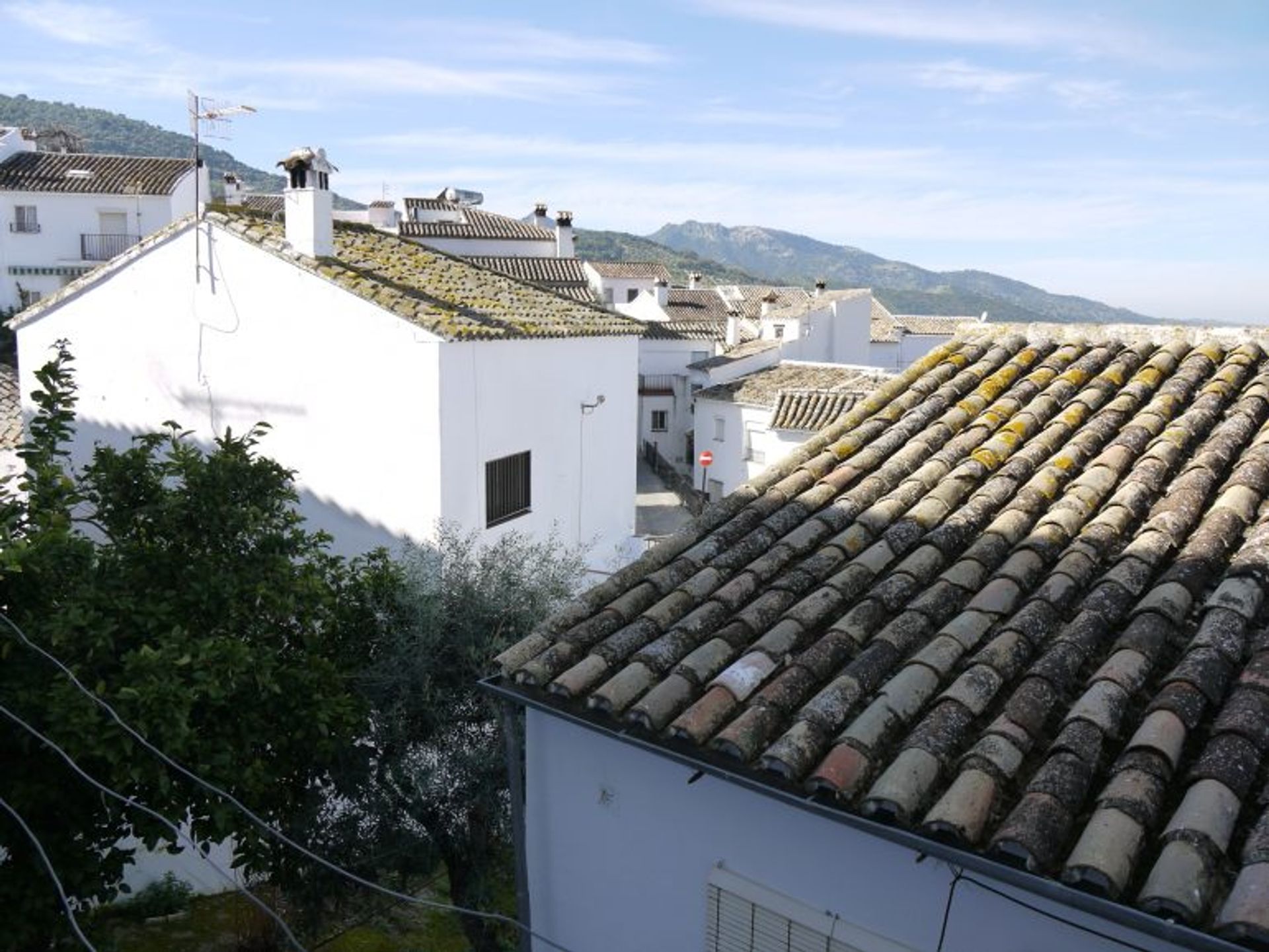 房子 在 Zahara de la Sierra, Andalucía 10735813